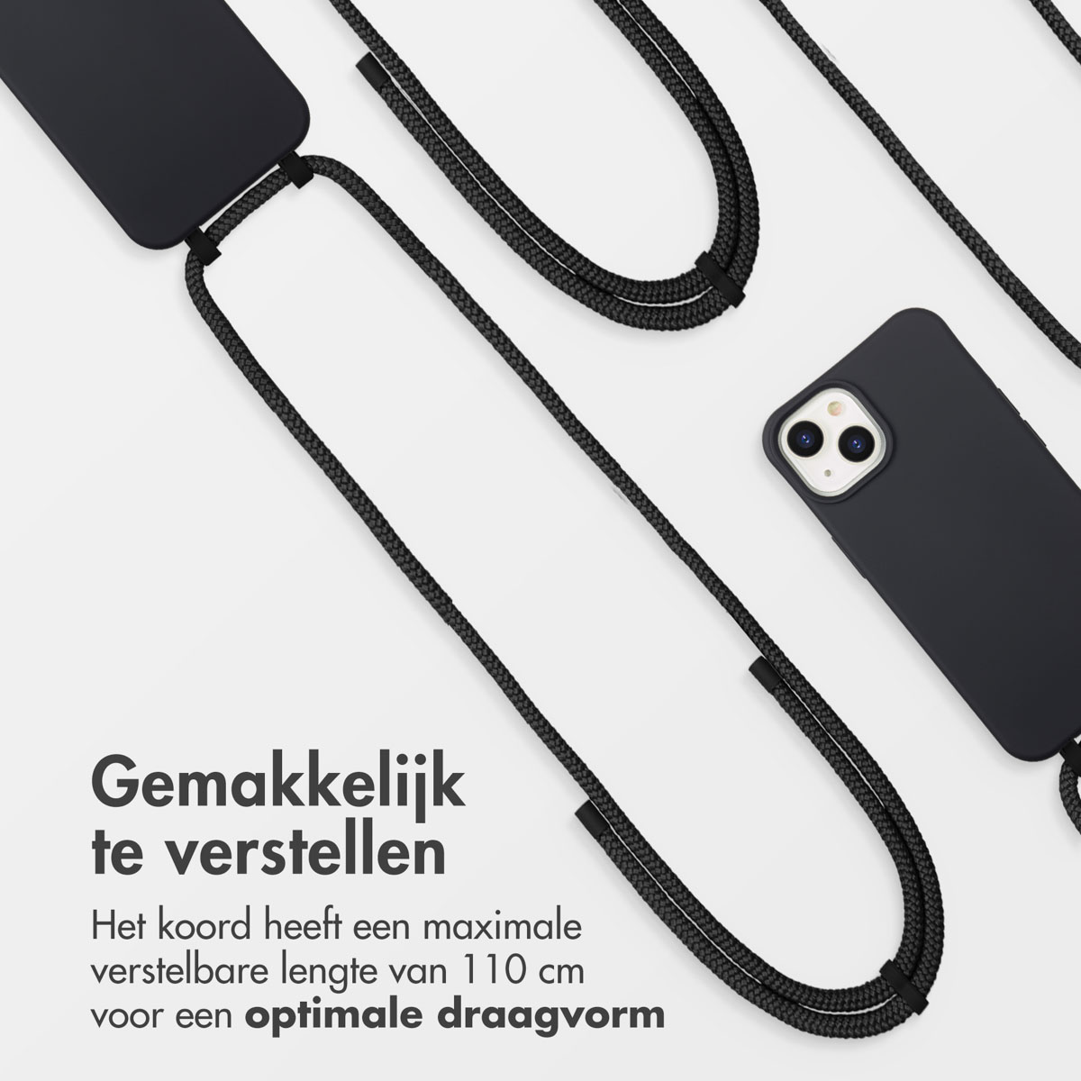 Zwarte telefoonhoes met zwart koord. Tekst: Gemakkelijk aan te passen. Het koord heeft een maximale verstelbare lengte van 110 cm voor een optimale pasvorm.