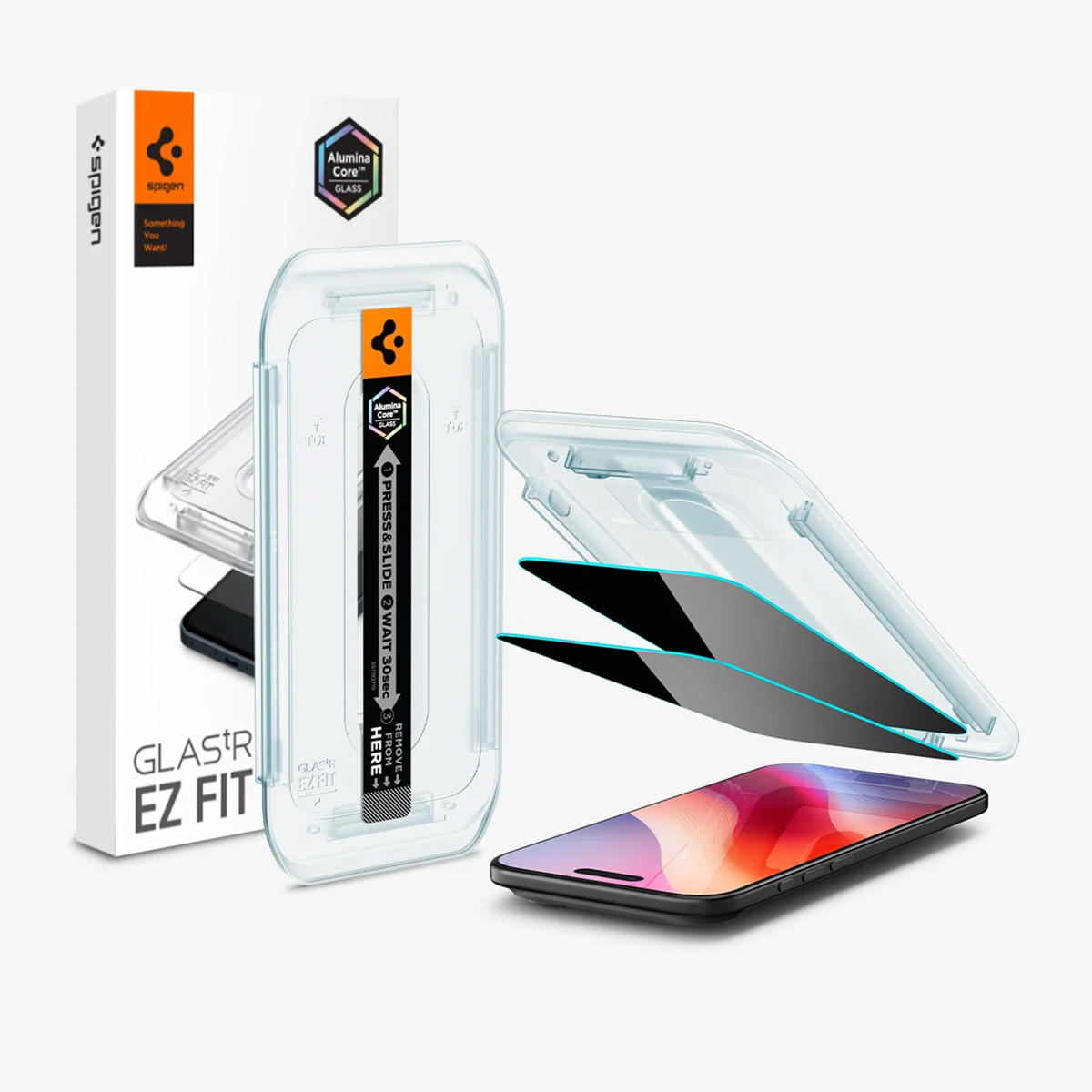 Een screenprotector kit met telefoon, beschermhoes en doos. Transparante protectoren zijn gelaagd boven de telefoon.