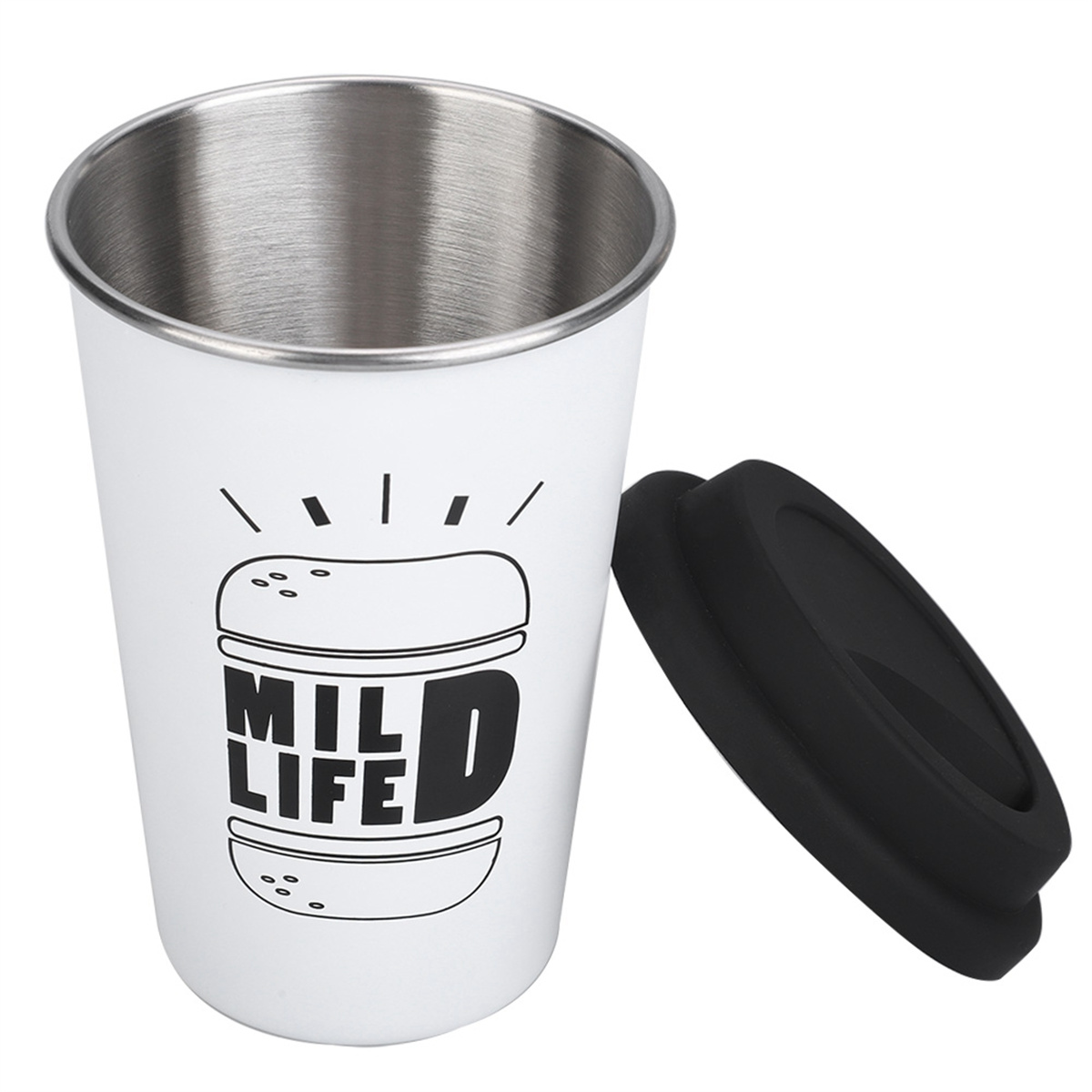 Weißer Reisebecher mit schwarzem Deckel. Der Becher hat eine Edelstahl-Innenseite und ein Burger-Design mit den Worten "MILD LIFE".