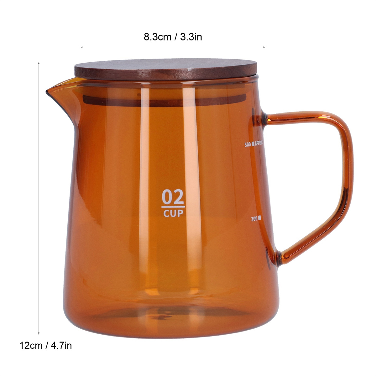 Ein bernsteinfarbener Glas-Kaffeeserver mit Holzdeckel. Er hat einen Griff, Messungen und die Aufschrift '02 CUP'.
