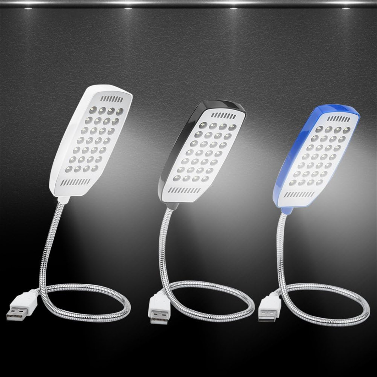 Drei USB-LED-Schreibtischlampen, weiß, schwarz und blau. Sie haben flexible Hälse und USB-Anschlüsse, vor einem dunklen Hintergrund.