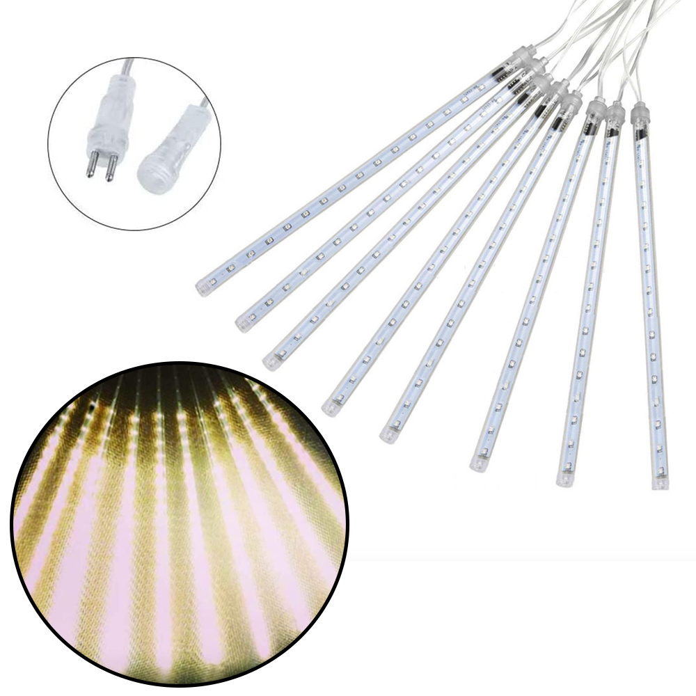 LED-Lichterketten mit Netzstecker. Eine Nahaufnahme zeigt die Lichter und eine kreisförmige Darstellung von Lichtstrahlen.