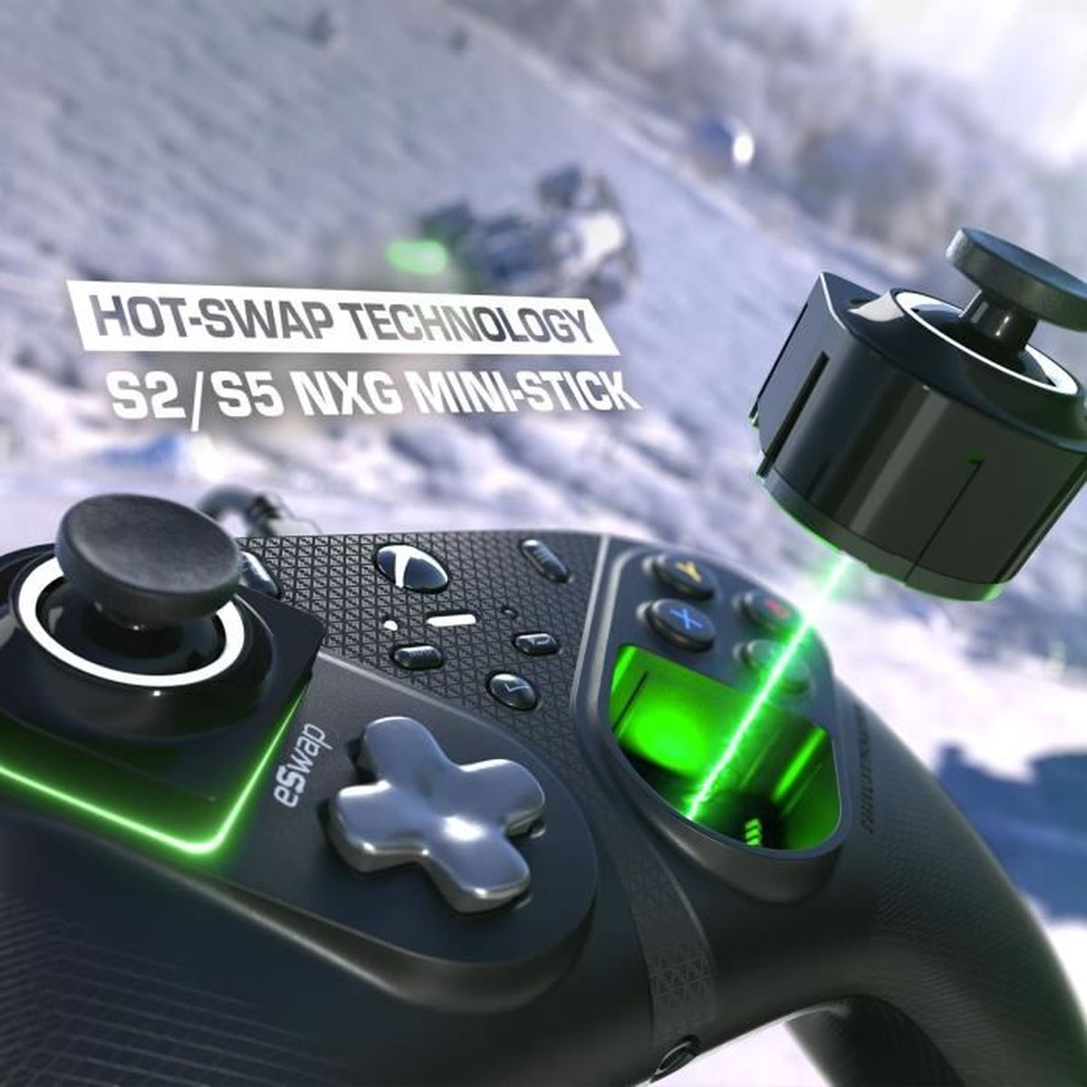 Mando negro con detalles verdes brillantes. Un mini-stick está separado. Texto: 'Tecnología Hot-swap S2/S5 NXG mini-stick'.