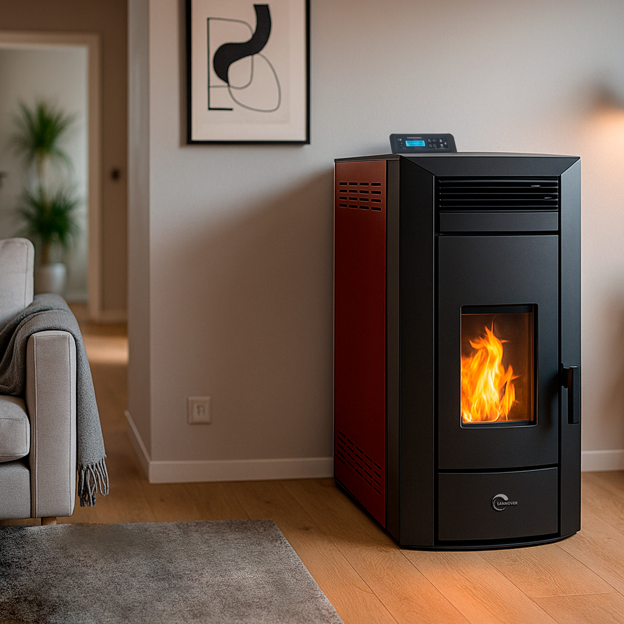Ein moderner schwarzer und roter Pelletofen mit brennendem Feuer in einem Wohnzimmer mit Holzböden.
