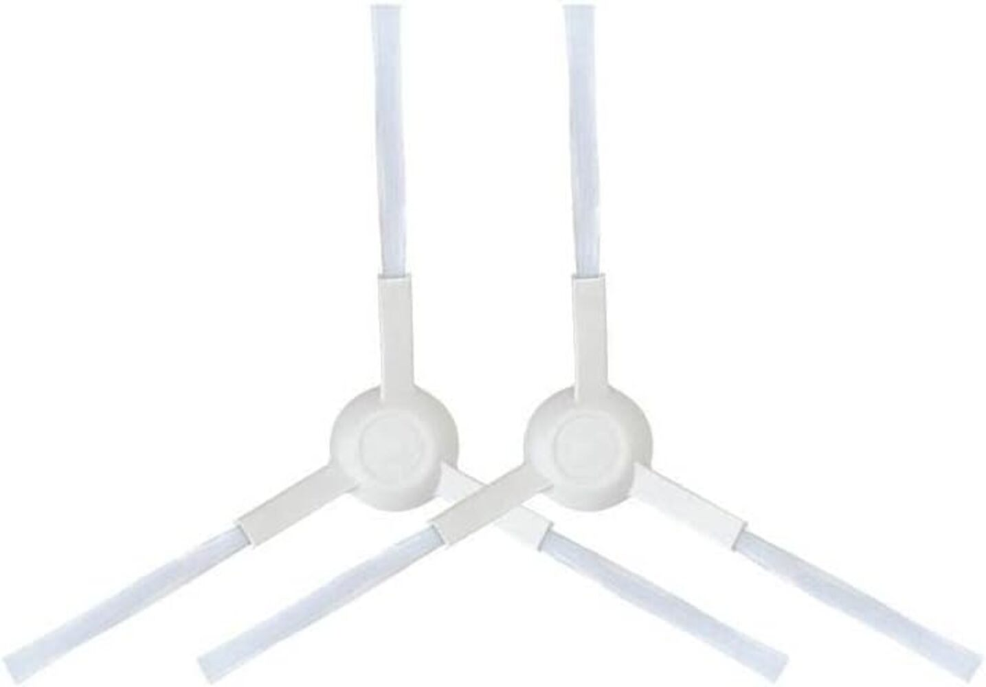 Dos cepillos blancos para aspiradora. Cada uno tiene una base circular con tres brazos que se extienden. Las cerdas son blancas.