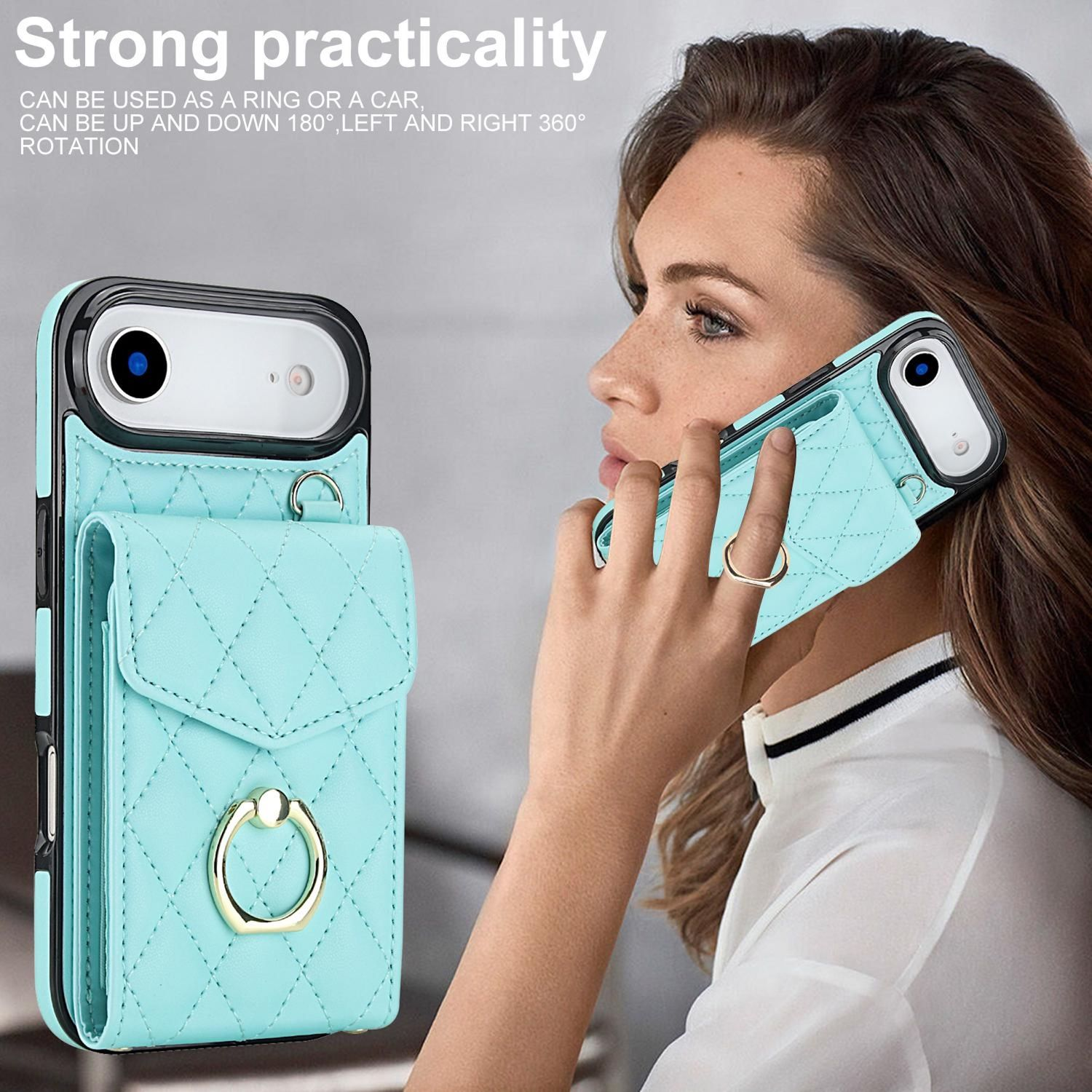 Mujer sosteniendo una funda de teléfono turquesa con anillo. La funda tiene una cartera, la mujer lleva un anillo y una camisa blanca.