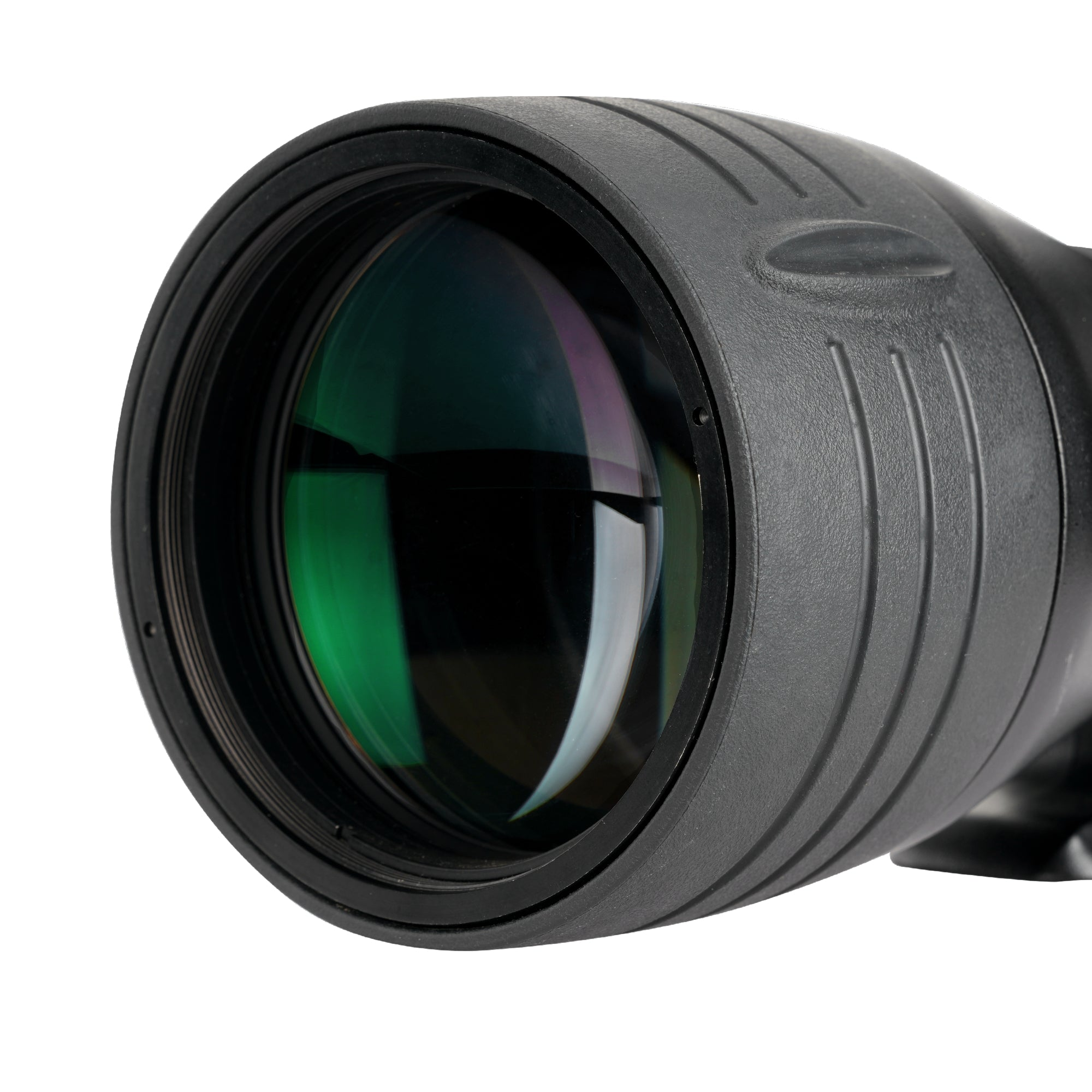 Primer plano de un monocular negro. La lente es verde y reflectante. El fondo es blanco liso.