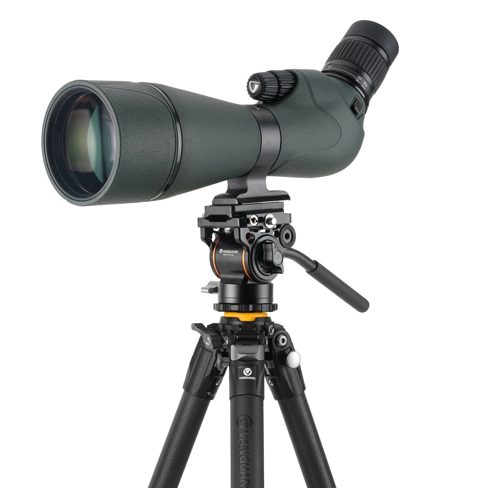 Un telescopio terrestre verde está montado en un trípode negro. El telescopio tiene una lente en un extremo y un ocular en ángulo.