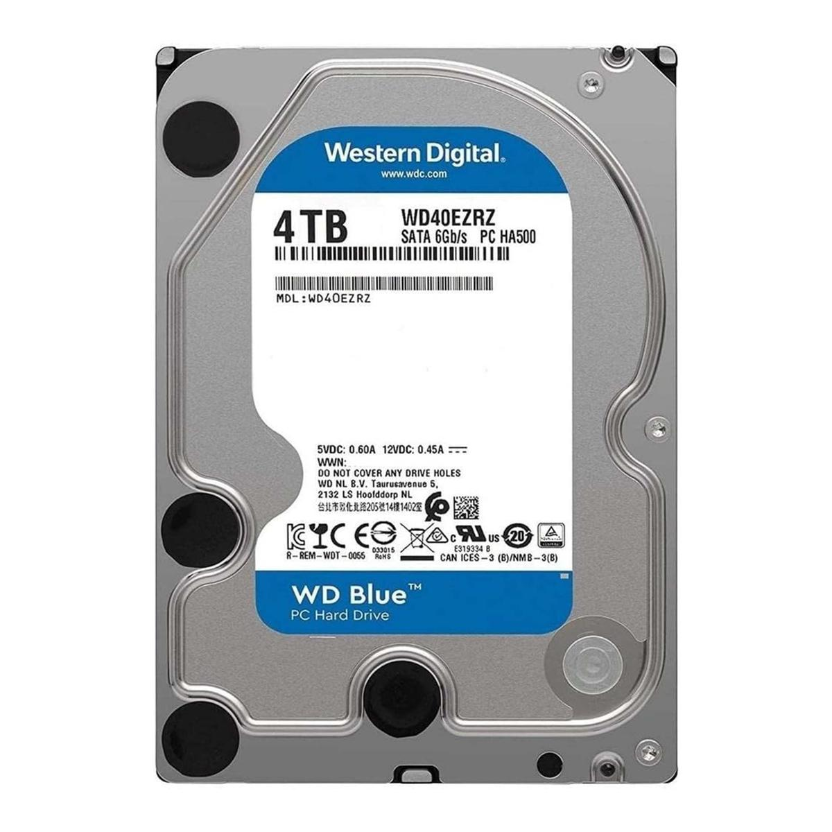 Un disco duro Western Digital de 4TB. Es plateado con una etiqueta azul. El texto incluye el número de modelo, la capacidad y otras especificaciones.