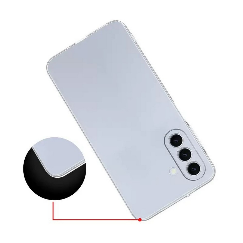 Üç kamera lensi olan şeffaf bir telefon kılıfı gösteriliyor. Dairesel bir detay, kılıfın bir köşesini gösteriyor.