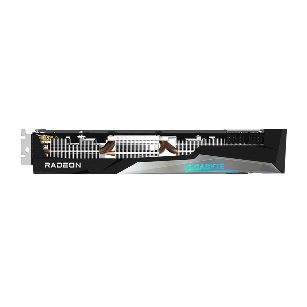 Eine Grafikkarte mit Radeon- und Gigabyte-Logos wird angezeigt. Die Karte hat ein schwarz-silbernes Design mit Kupfer-Heatpipes.