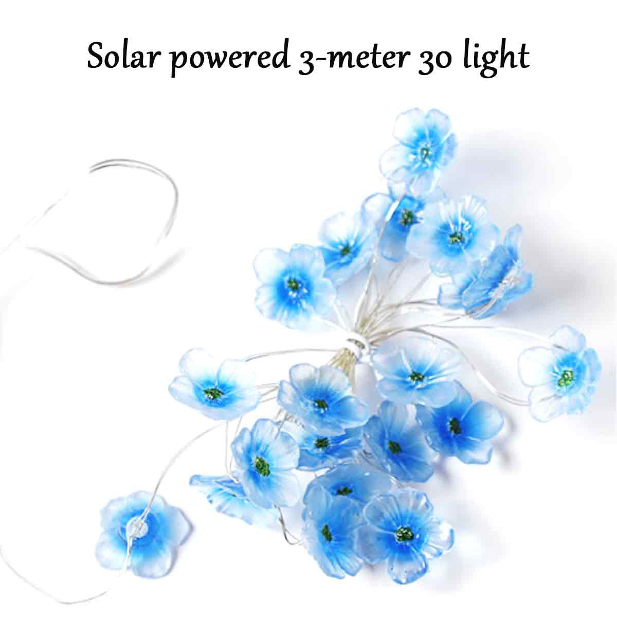 Eine Lichterkette aus blauen Blumen. Der Text oben lautet 'Solarbetrieben 3 Meter 30 Lichter'. Der Hintergrund ist weiß.