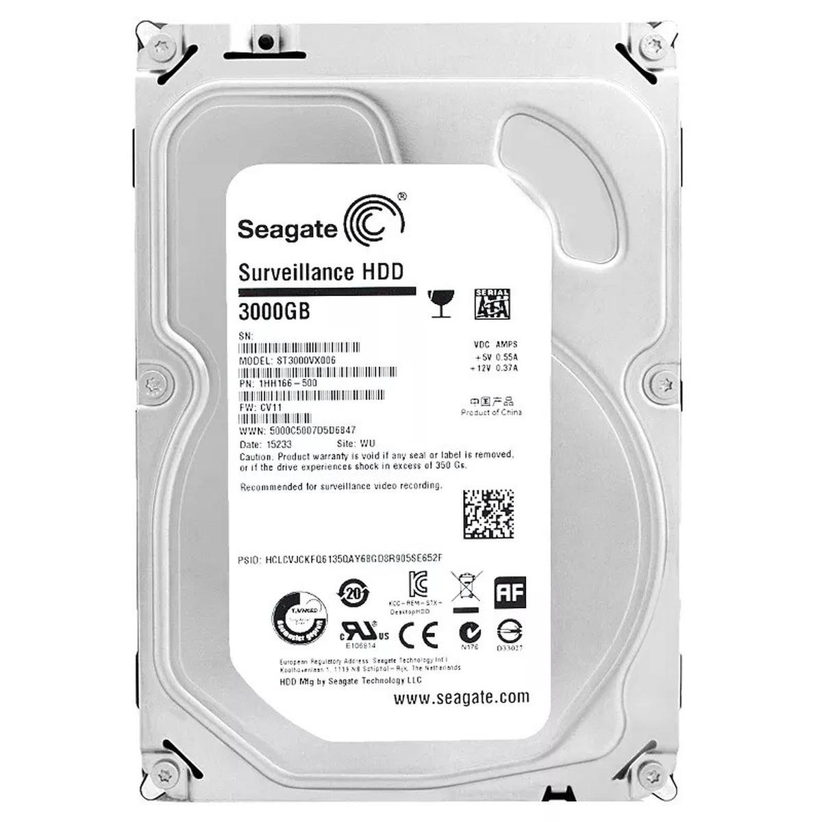 Disco rigido Seagate 3000GB Surveillance. Etichetta bianca con testo e loghi. Prodotto in Cina. www.seagate.com.
