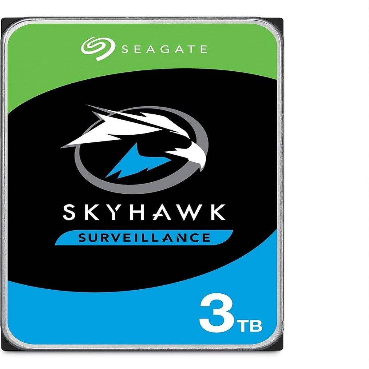 Disco rigido Seagate Skyhawk da 3 TB. Sezioni verde e blu sulla parte anteriore. Logo falco bianco. Testo: SKYHAWK SURVEILLANCE e 3 TB.