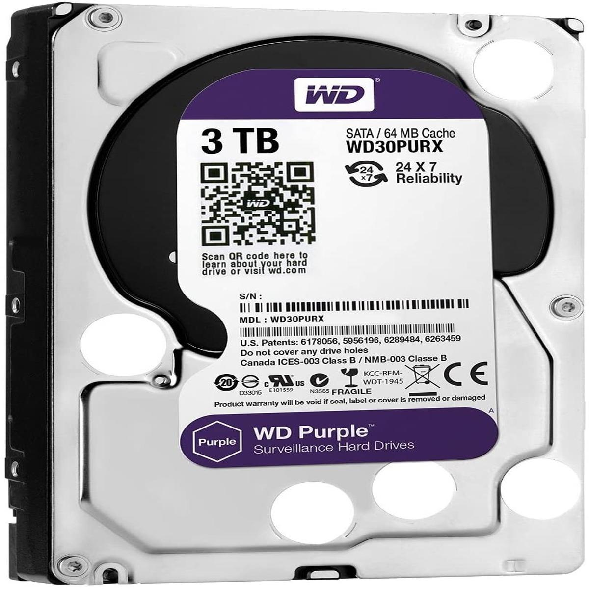 Un disco rigido di sorveglianza Western Digital Purple da 3 TB. Ha un'etichetta viola e un codice QR.