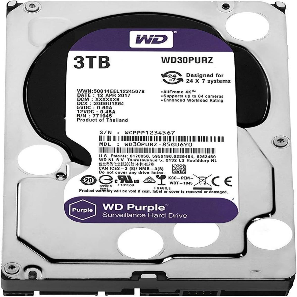 Un disco rigido di sorveglianza WD Purple da 3 TB. Le etichette mostrano il numero di modello, il numero di serie e le specifiche. L'unità è argento e nero.
