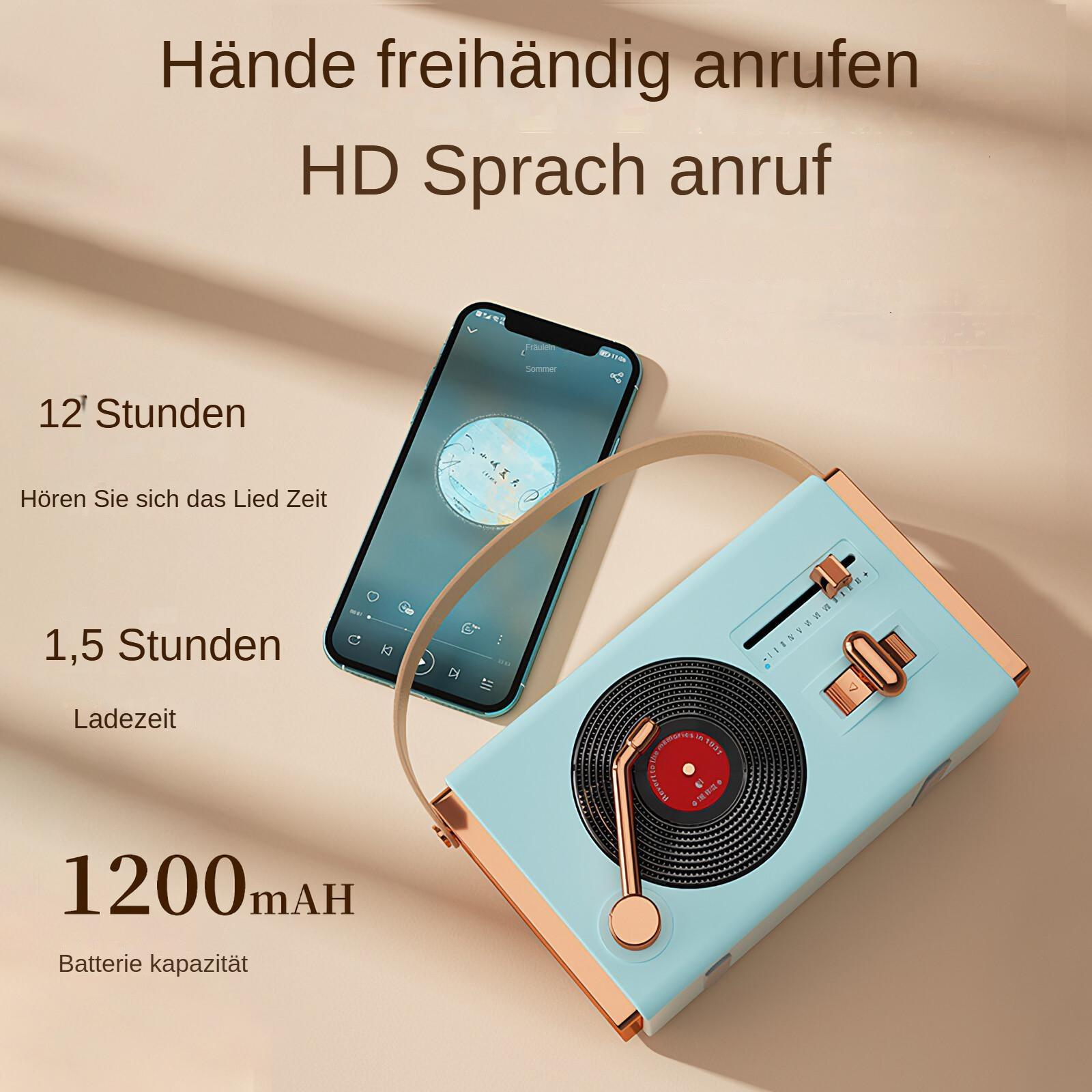 Ein Smartphone zeigt Musik, neben einem blauen Plattenspieler. Text auf Deutsch beschreibt die Produktmerkmale.