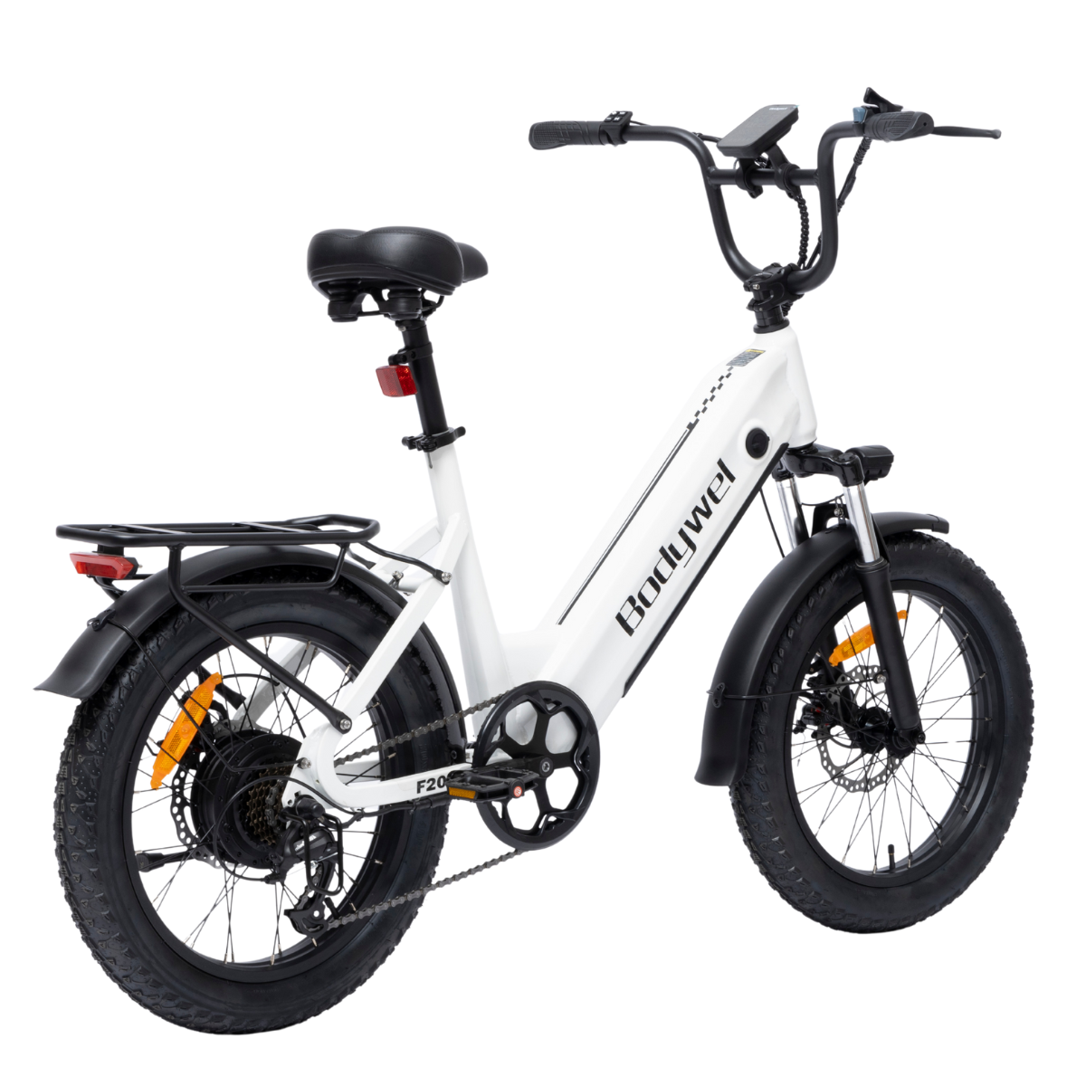 Biały rower elektryczny Bodywel z czarnymi oponami, siedzeniem i kierownicą. Ma bagażnik i światło oraz wyświetlacz na kierownicy.