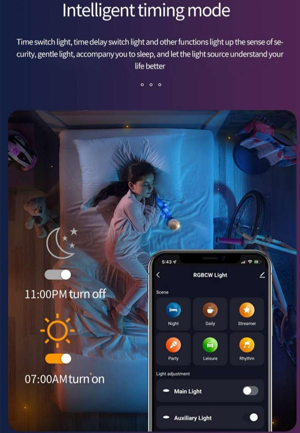 Ein Kind schläft im Bett. Ein Telefon zeigt Lichteinstellungen. Die Szene umfasst ein Fahrrad, einen Teddybären und einen Helm.