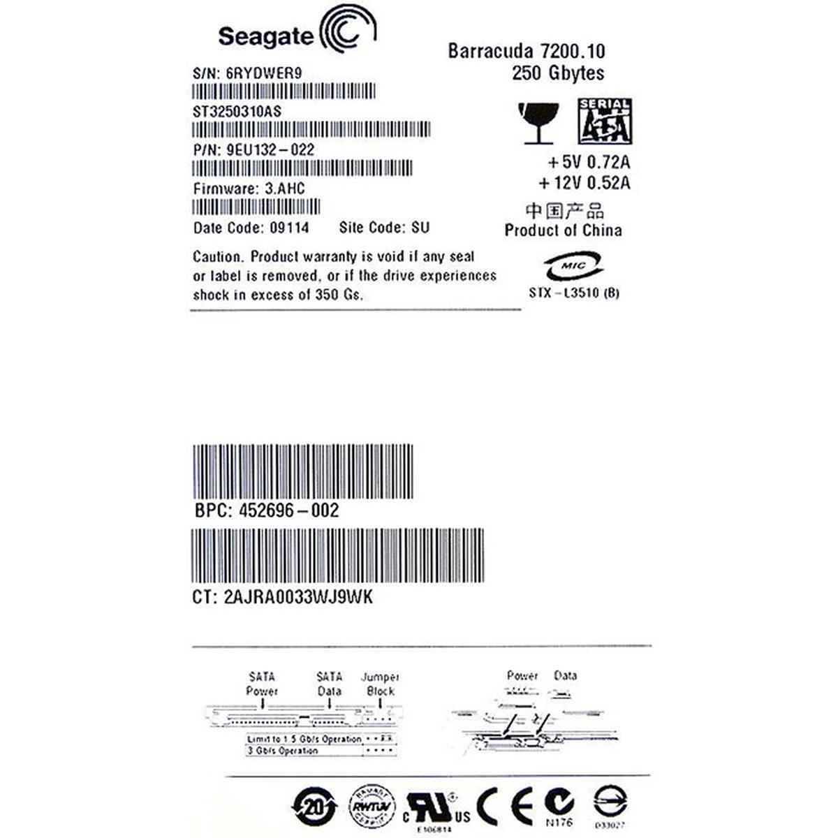 Un'etichetta del disco rigido Seagate Barracuda con testo, numeri di serie e di parte e informazioni sulla sicurezza.