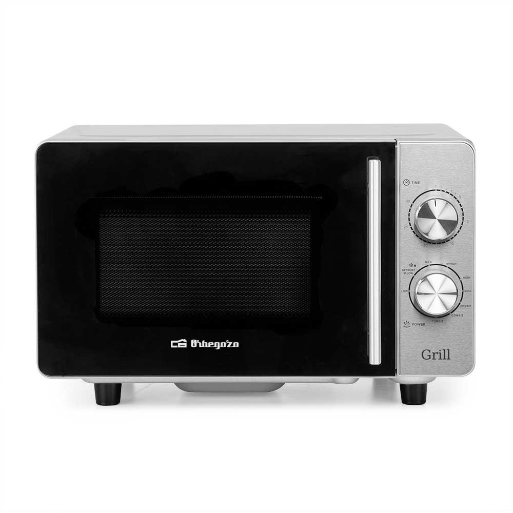 Un horno microondas plateado con puerta negra. Tiene un panel de control en el lado derecho y la marca es visible.