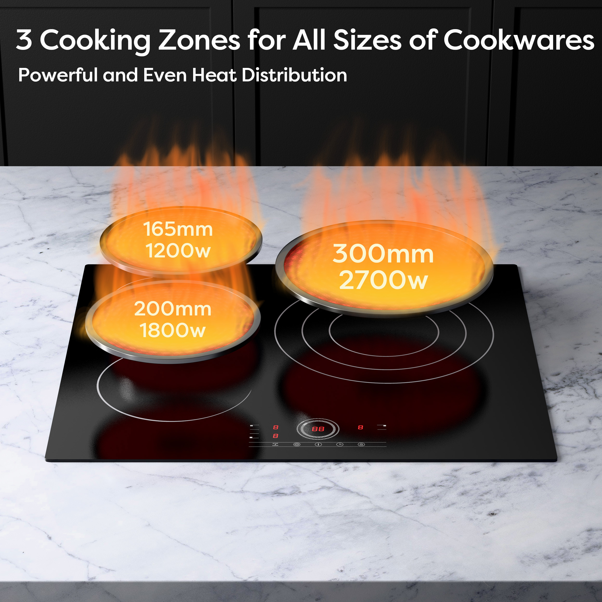Table de cuisson à induction noire avec 3 zones de cuisson. Chaque zone a une puissance. Plan de travail en marbre au fond.