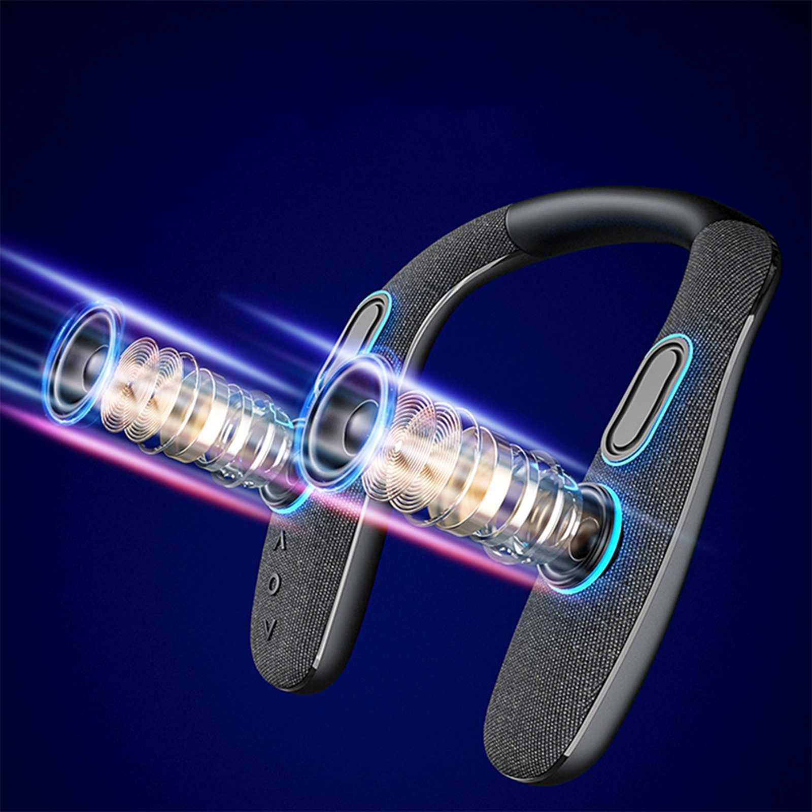 Nackenband-Lautsprecher mit sichtbaren Lautsprecherkomponenten und blauen Lichteffekten. Dunkelblauer Hintergrund. Fokus auf Audiotechnologie.
