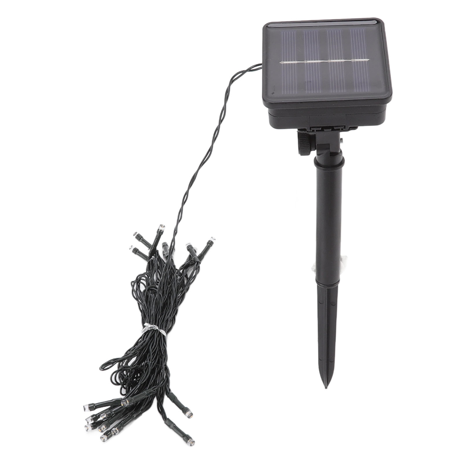 Solarbetriebene Lichterkette. Schwarzes Solarpanel mit Pfahl und Lichtern. Die Lichter sind gebündelt.