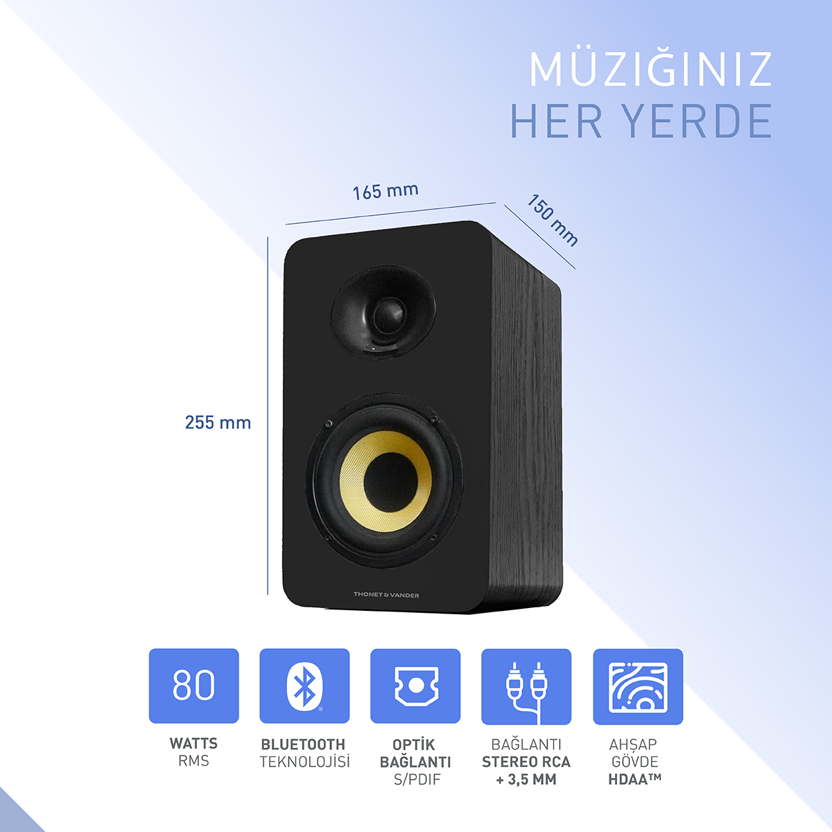 Sarı hoparlörlü siyah hoparlör, boyutlar ve bağlantı simgeleri. Metin 'Müziginiz Her Yerde' ve teknik detayları içerir.