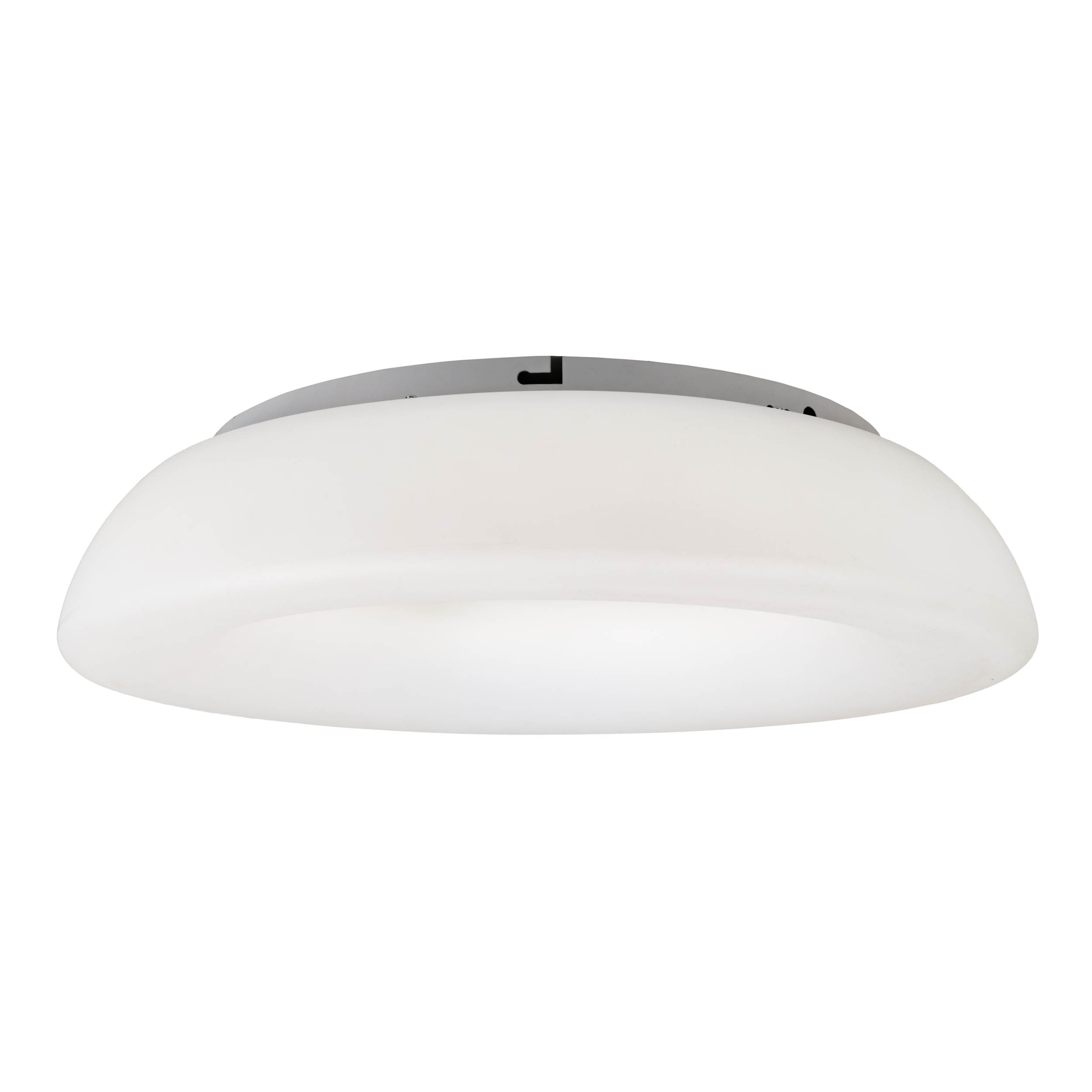 Eine weiße, ovale Deckenleuchte mit silberner Umrandung. Das Licht ist eingeschaltet.