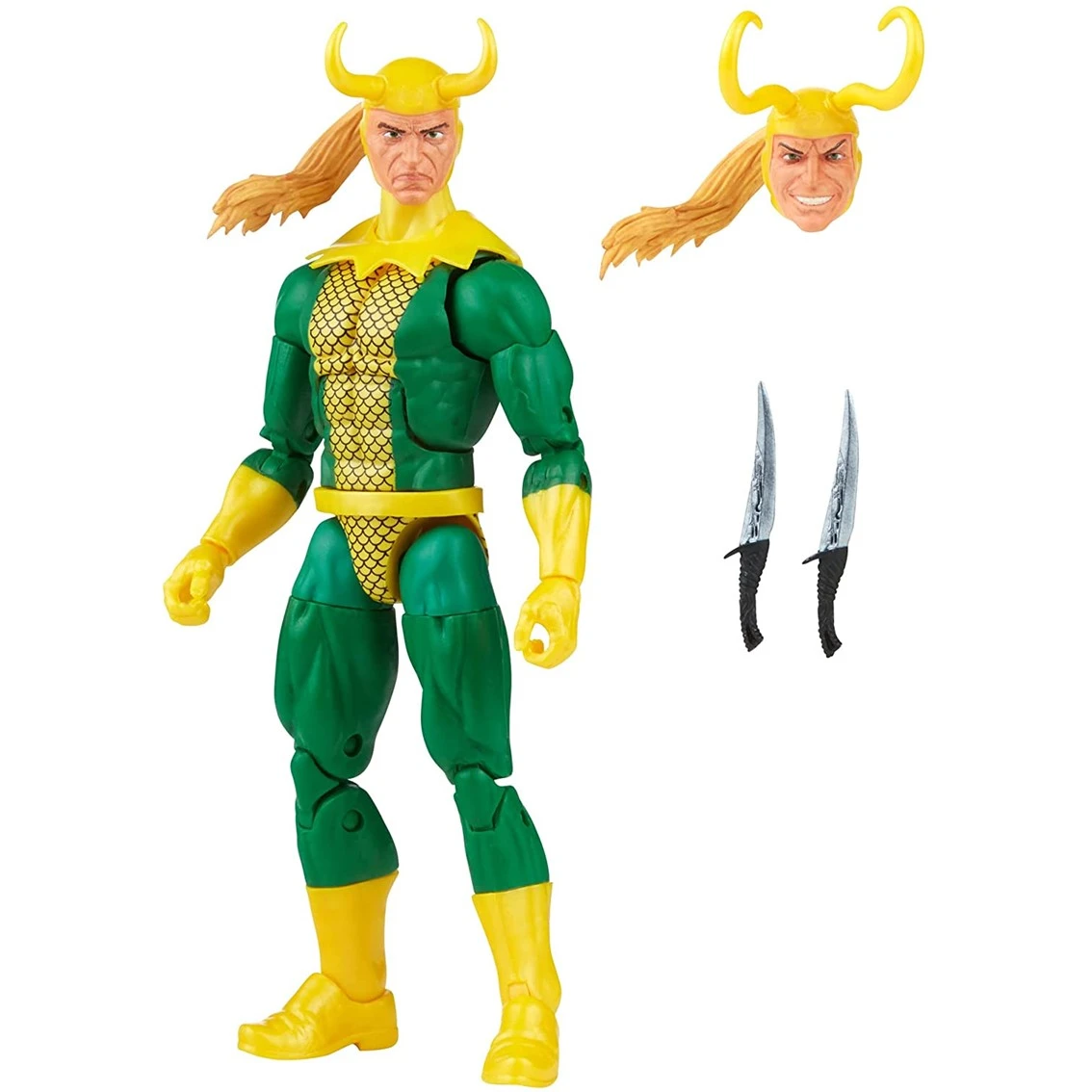 Una action figure di Loki con costume verde e giallo, corna e due coltelli. Include una testa alternativa.