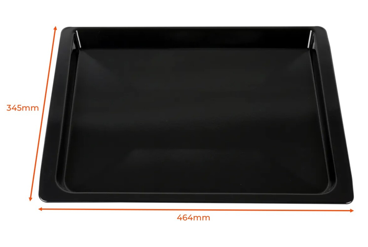 Se muestra una bandeja rectangular negra. Mide 464 mm de ancho y 345 mm de profundidad. La bandeja está vacía y sobre una superficie blanca.