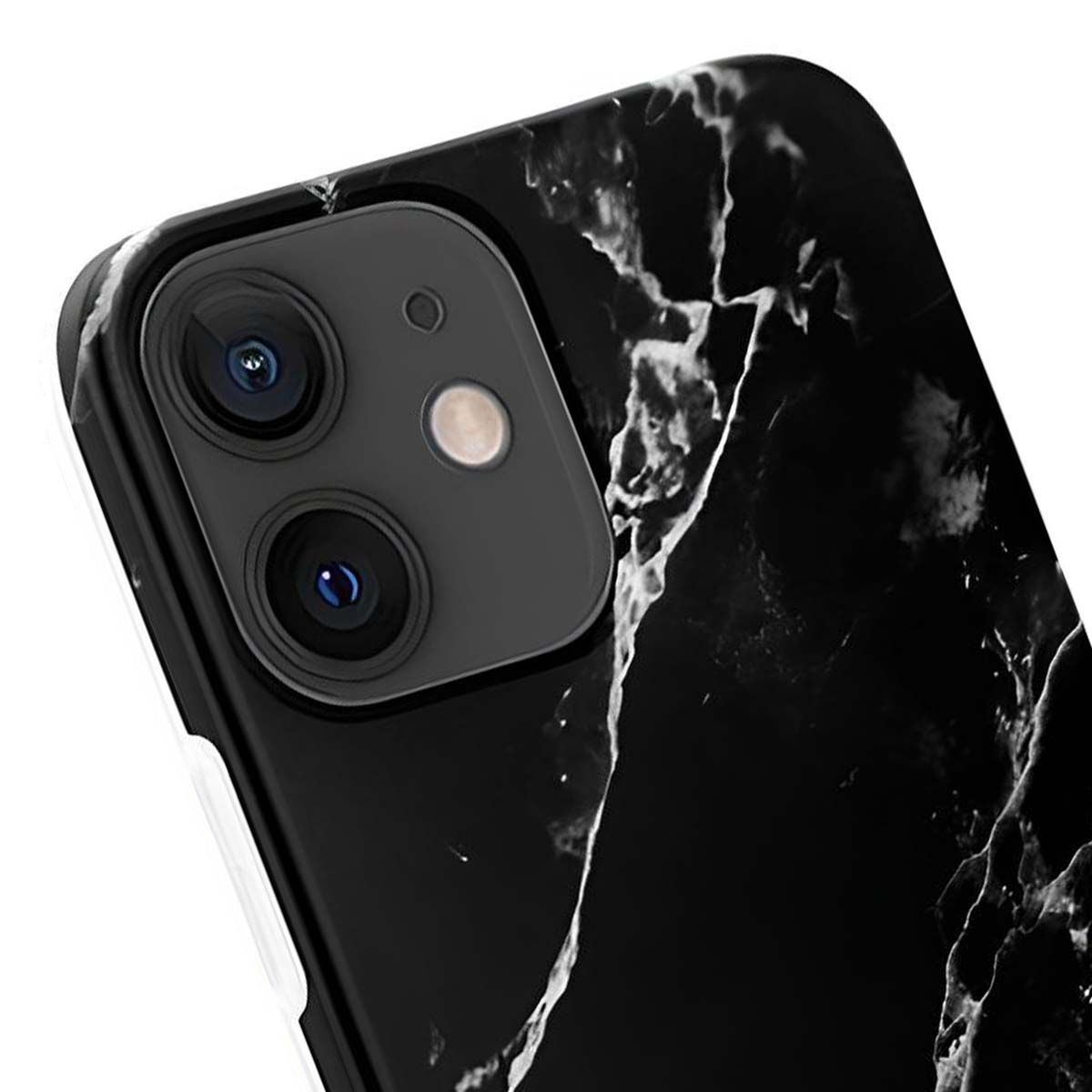 Primo piano di un telefono con custodia in marmo nero. Sono visibili le lenti della fotocamera e il flash, insieme al motivo della custodia.