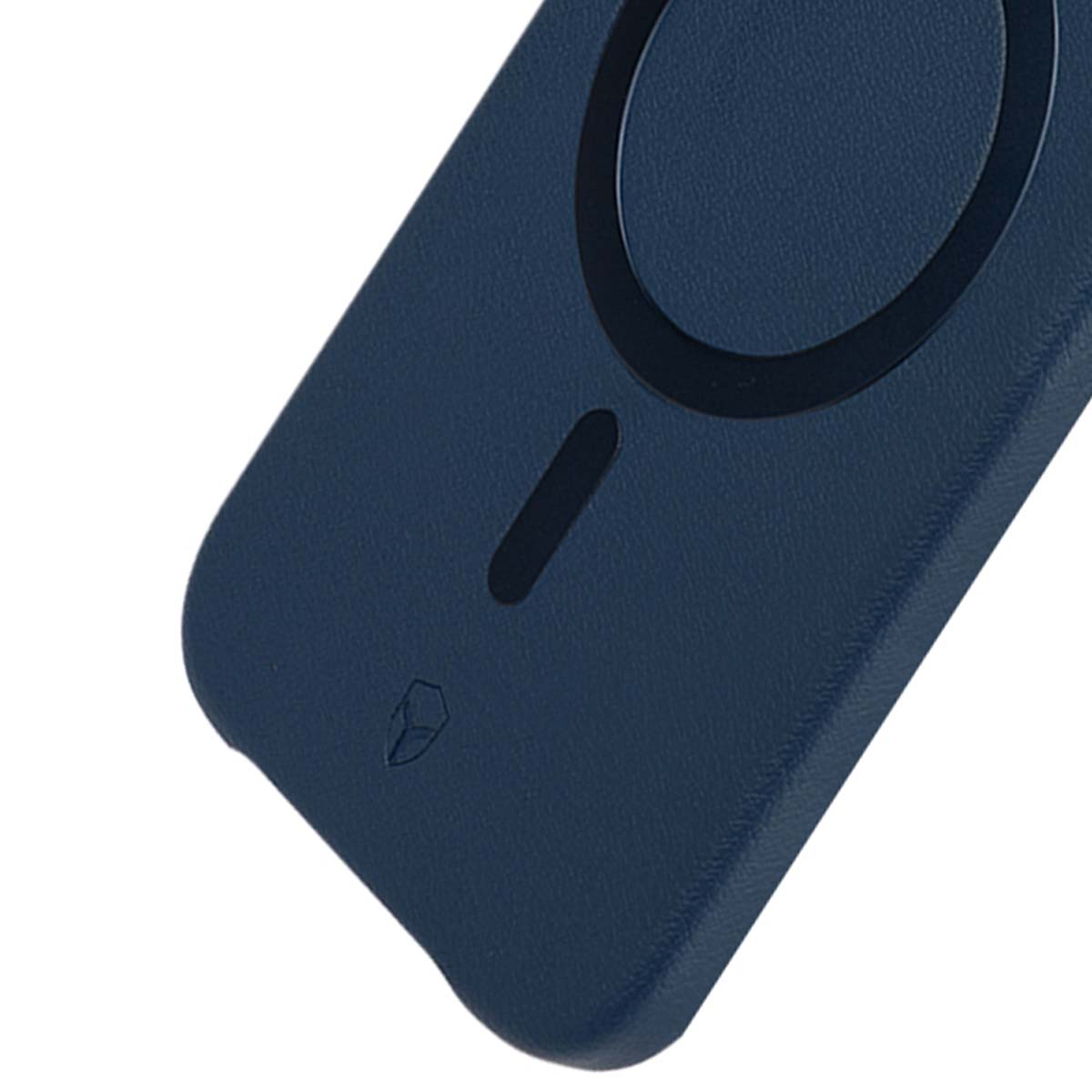 Primo piano di una custodia per telefono blu scuro. Sono visibili un cerchio nero e una linea. Un piccolo logo è in basso a sinistra.