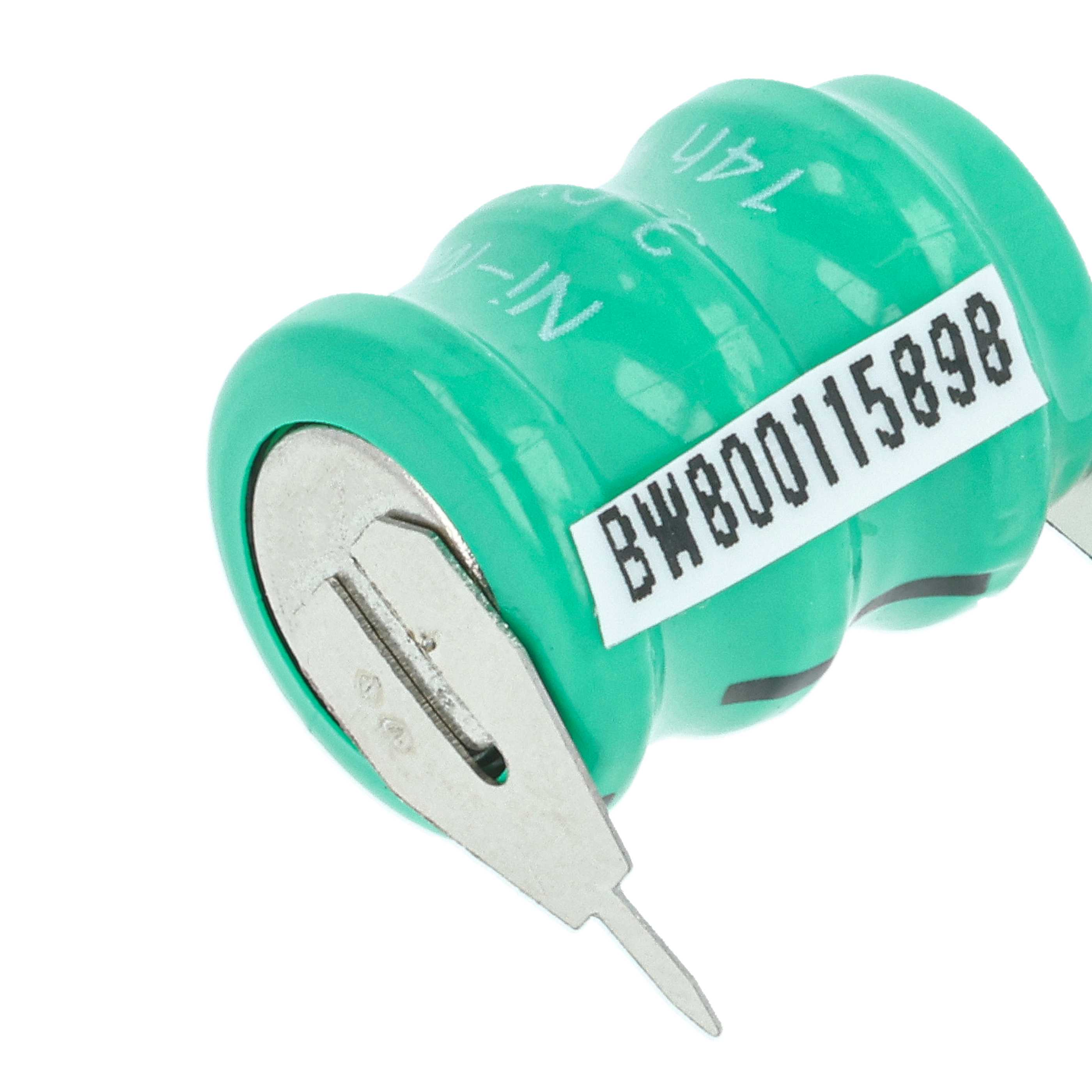 Eine grüne Batteriezelle mit silbernem Anschluss, ein weißes Etikett mit schwarzem Text und weißem Hintergrund.