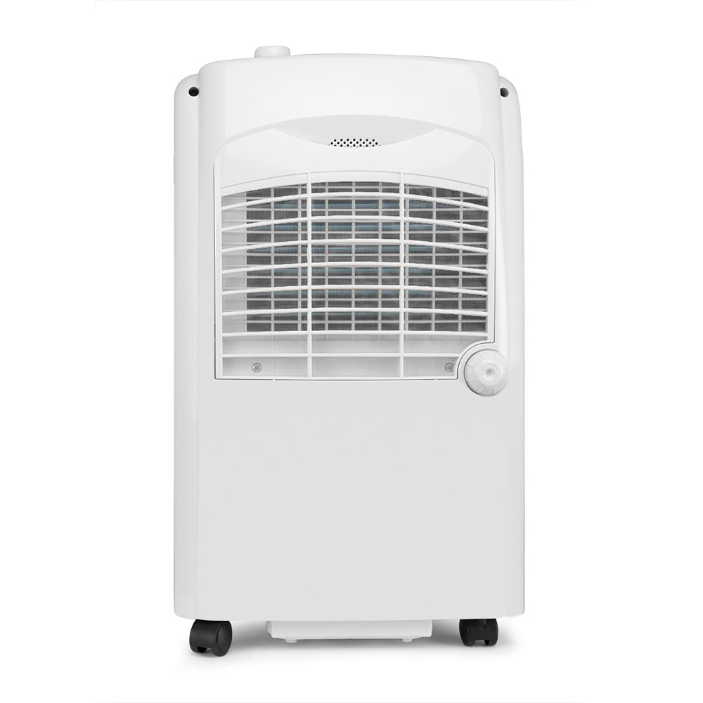 Un enfriador de aire blanco con rejilla, perilla de control y ruedas pequeñas. Tiene forma rectangular y un diseño limpio.