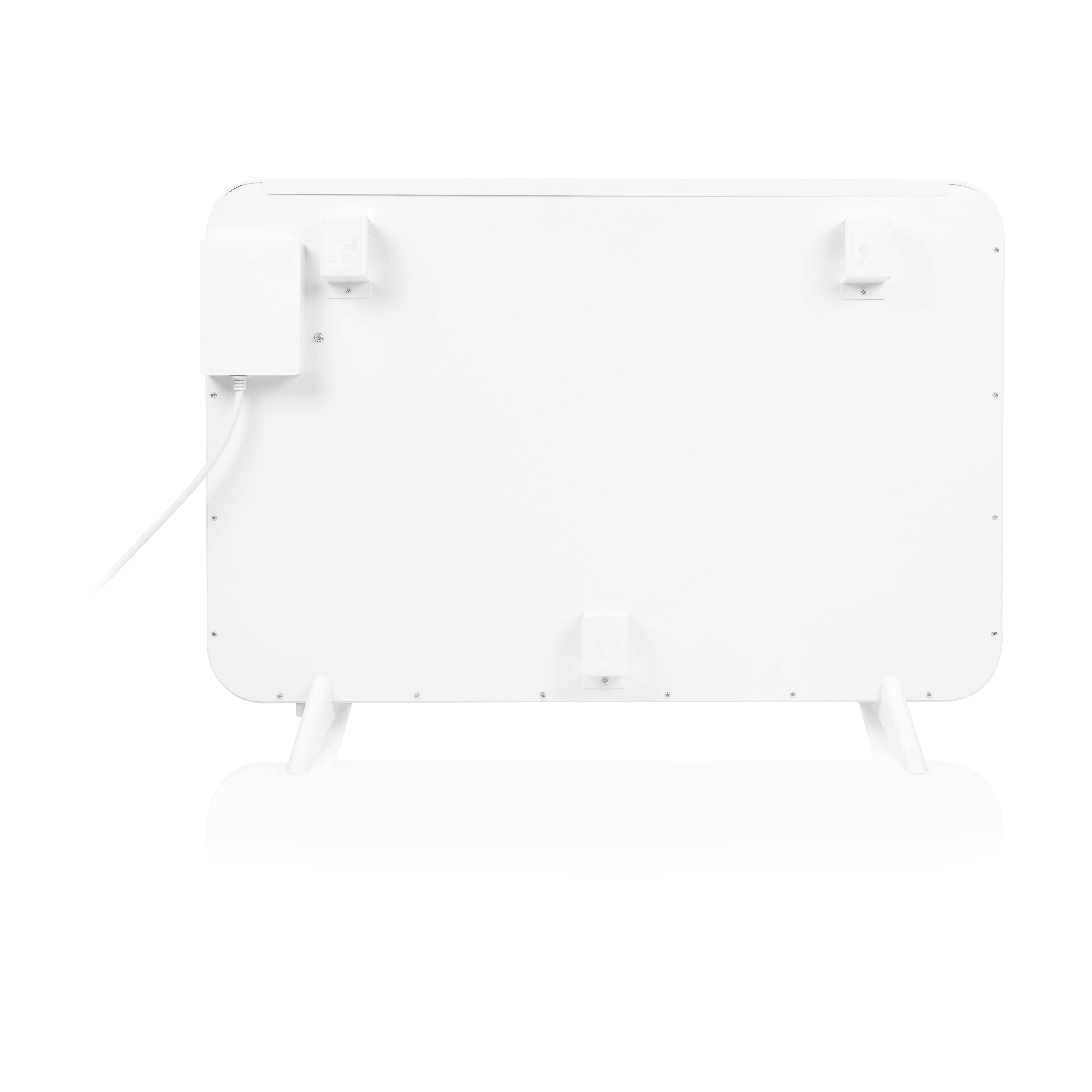 Un calentador eléctrico blanco sobre fondo blanco. Tiene cable de alimentación, soporte y herrajes.