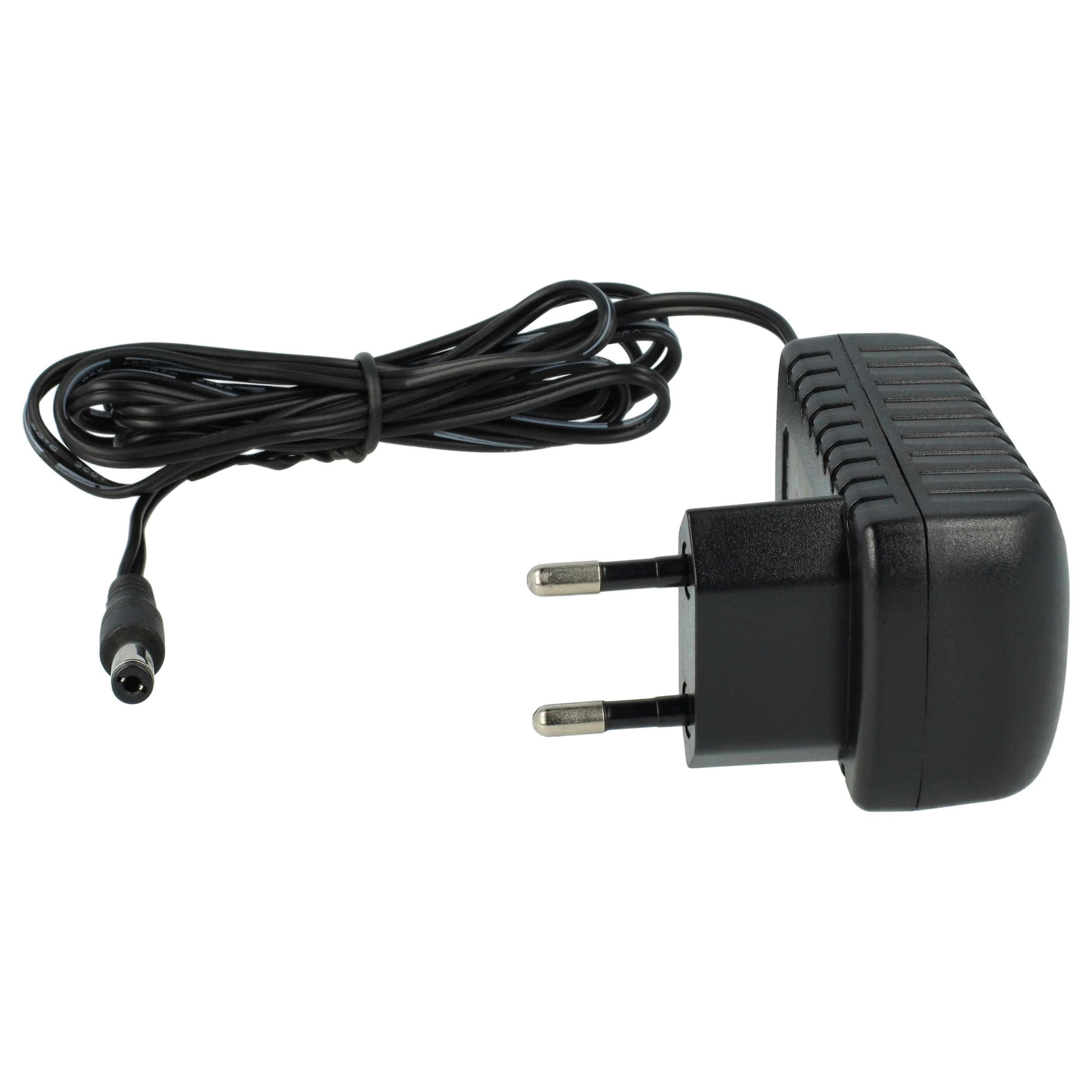 Ein schwarzes Netzteil mit europäischem Stecker und schwarzem Kabel auf weißem Hintergrund.