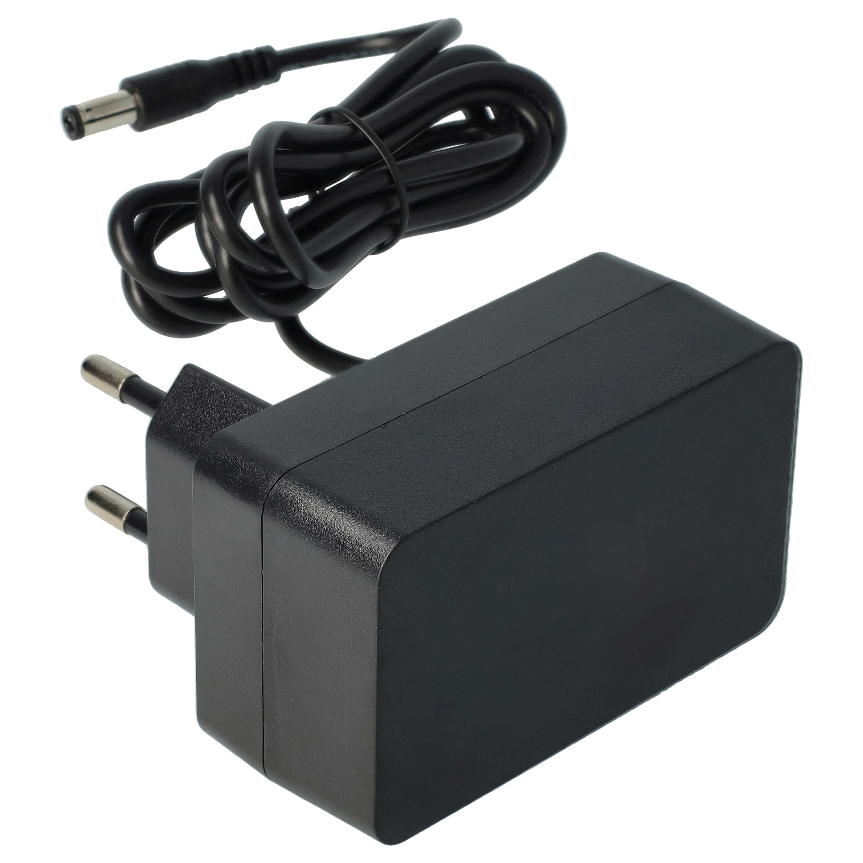 Ein schwarzes Netzteil mit Stecker und angeschlossenem Kabel. Das Kabel ist aufgerollt. Der Hintergrund ist weiß.