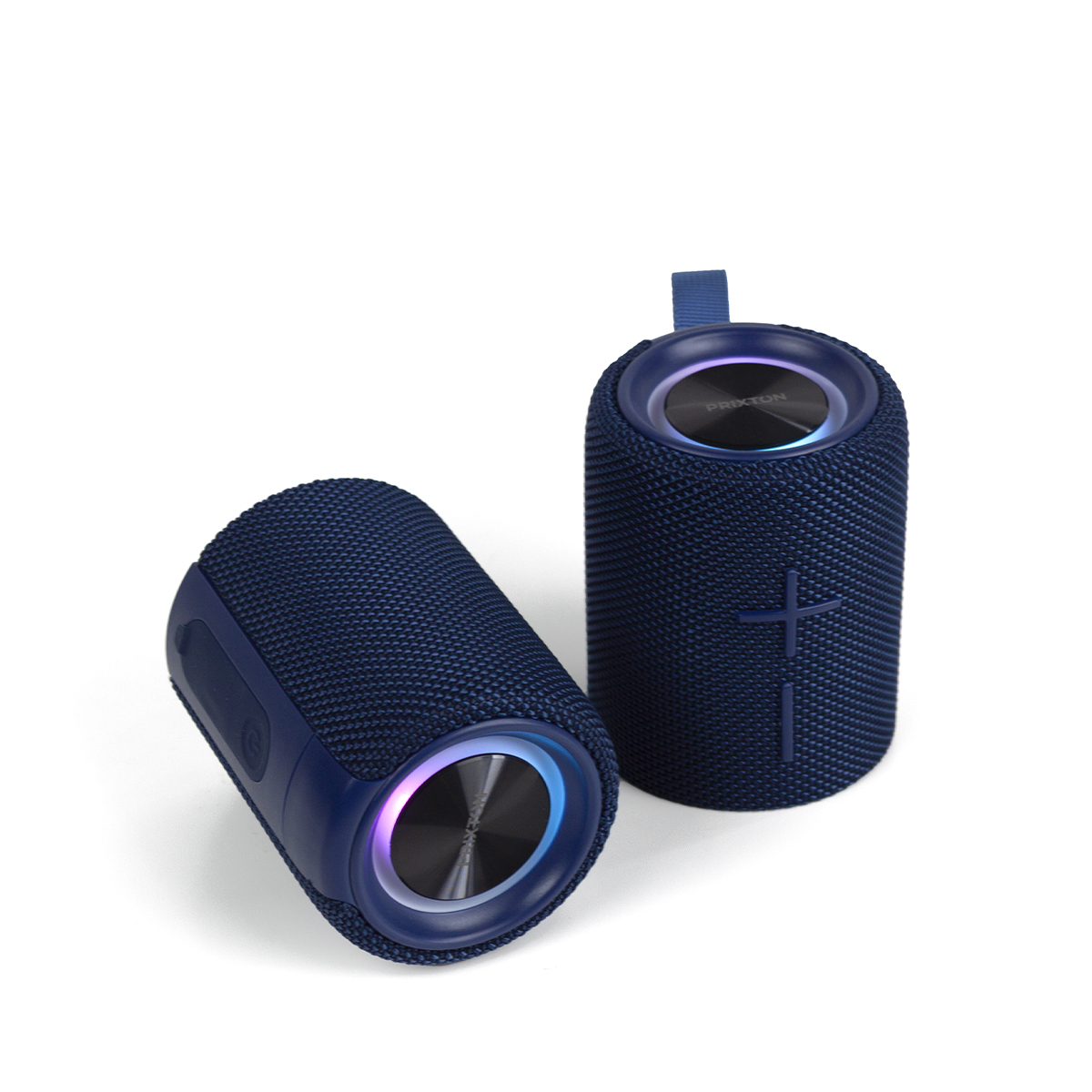 Dwa granatowe głośniki cylindryczne. Jeden leży na boku, drugi stoi. Oba mają świecące światła na górze i symbol plusa.