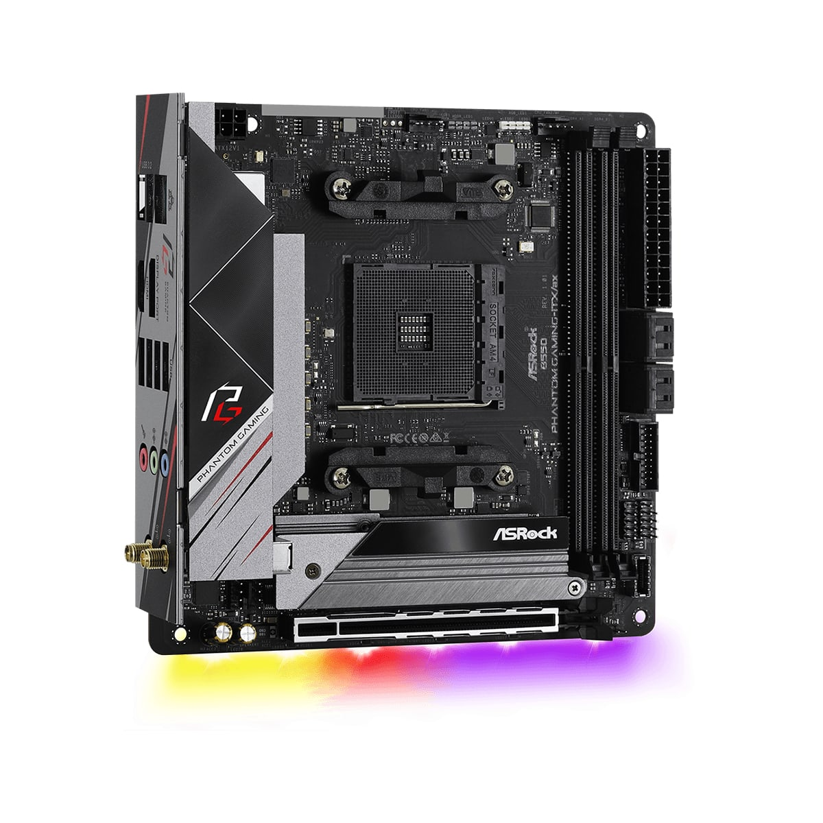 Una scheda madre ASRock B550 Phantom Gaming-ITX/ax nera e grigia con illuminazione colorata sul bordo inferiore. È su sfondo bianco.