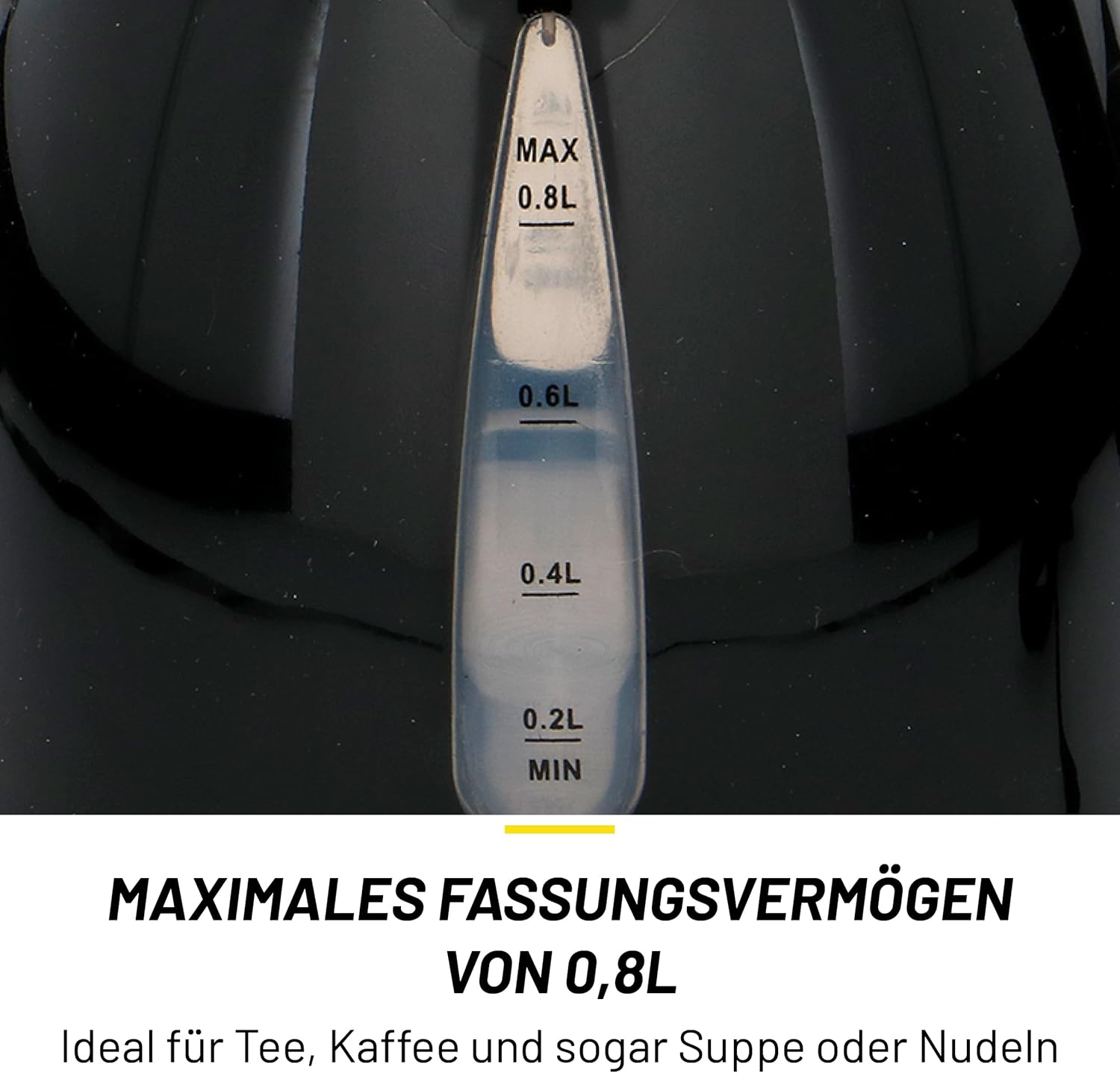 Nahaufnahme einer Wasserstandsanzeige auf einem schwarzen Gerät. Sie zeigt Messungen bis zu 0,8 l an. Text darunter: Maximale Kapazität 0,8 l.