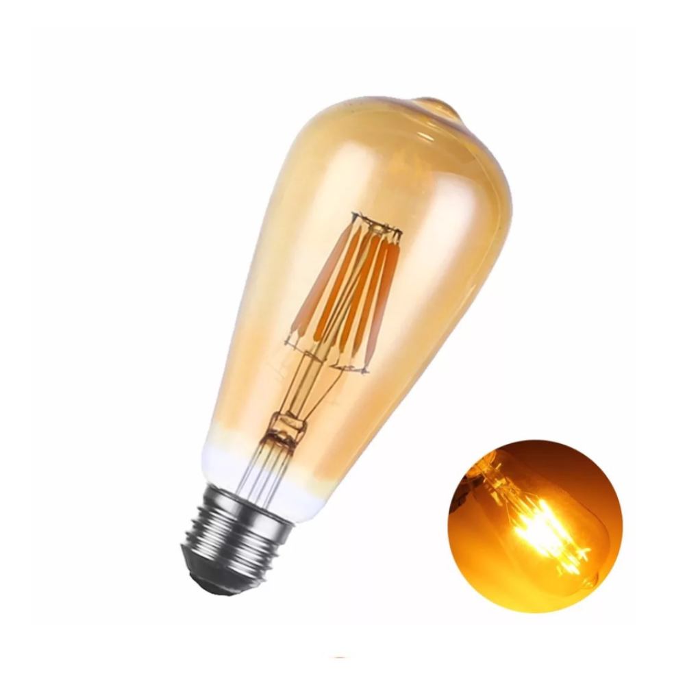 Eine Edison-Glühbirne mit goldenem Glas und sichtbarem Glühfaden. Rechts ist eine kleinere, leuchtende Glühbirne. Der Hintergrund ist weiß.
