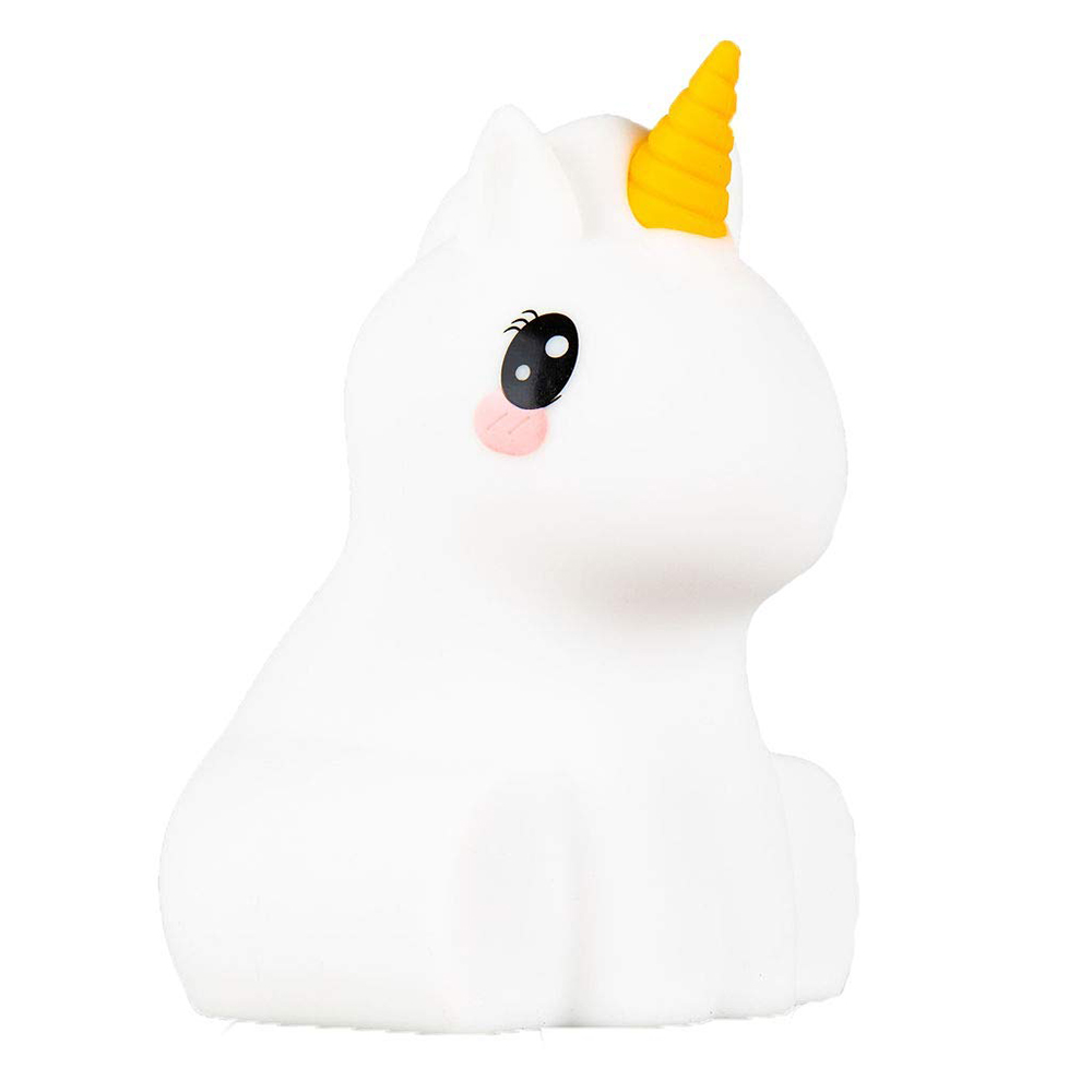 Ein weißes Einhorn-Spielzeug mit gelbem Horn, rosa Wangen und schwarzen Augen. Es sitzt auf weißem Hintergrund.