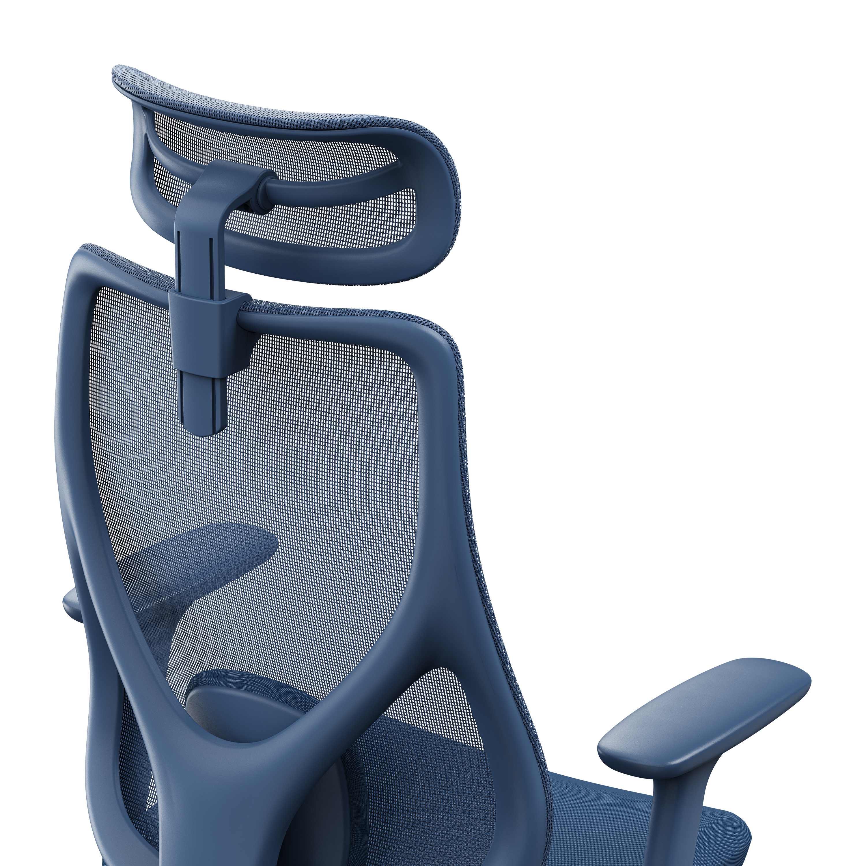 Una sedia da ufficio ergonomica blu. Ha schienale e poggiatesta in rete e braccioli. Sfondo bianco.