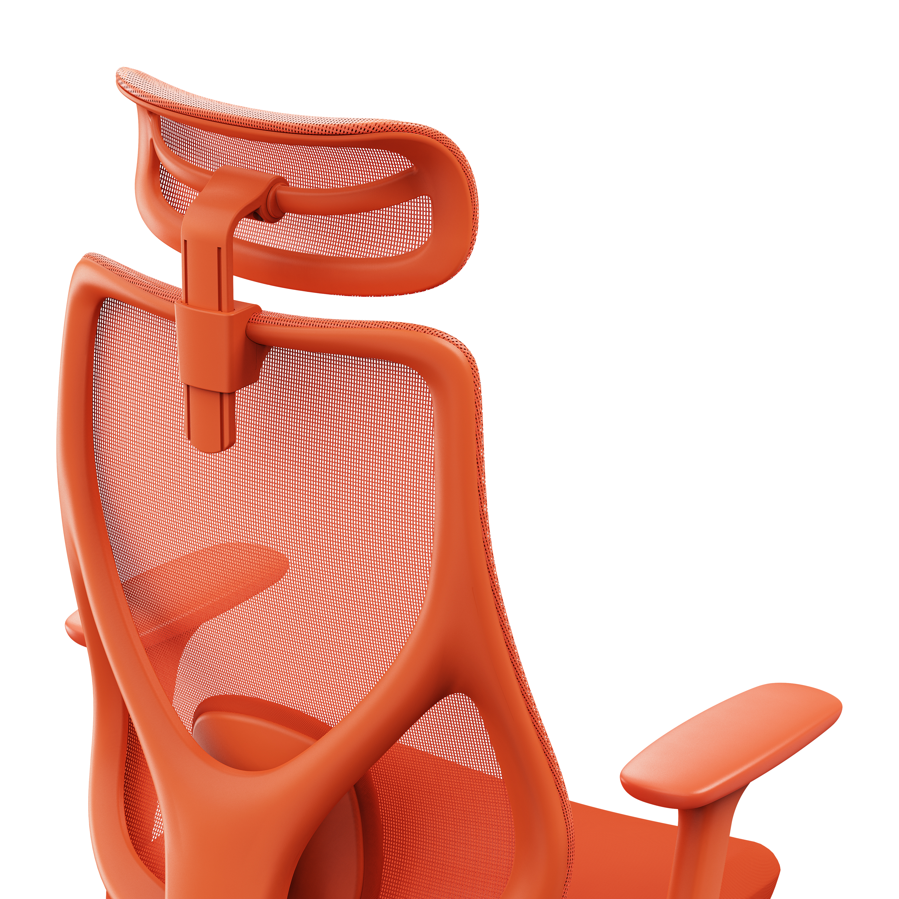 Schienale della sedia da ufficio arancione con design a rete, poggiatesta e bracciolo. Sfondo bianco.