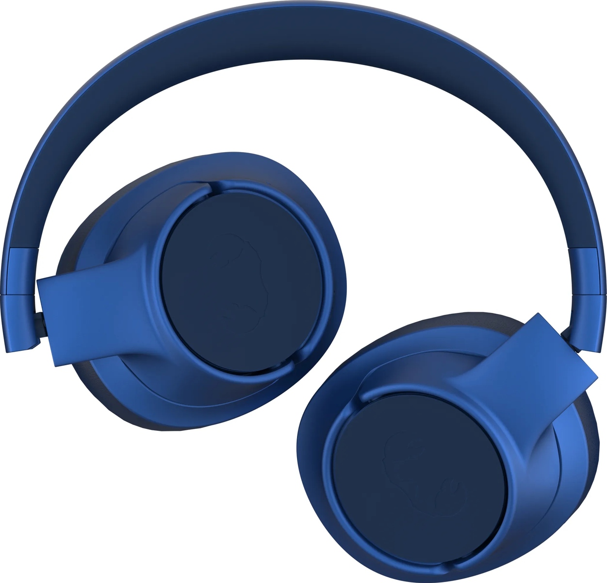 Niebieskie słuchawki na białym tle. To słuchawki nauszne, z ciemnym okręgiem na każdym nauszniku.