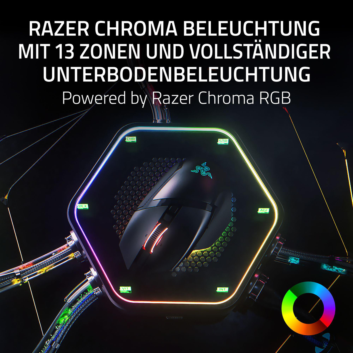 Renkli aydınlatmaya sahip altıgen bir platformda bir Razer faresi. Üstteki metin 'RAZER CHROMA' diyor. Arka plan karanlık.