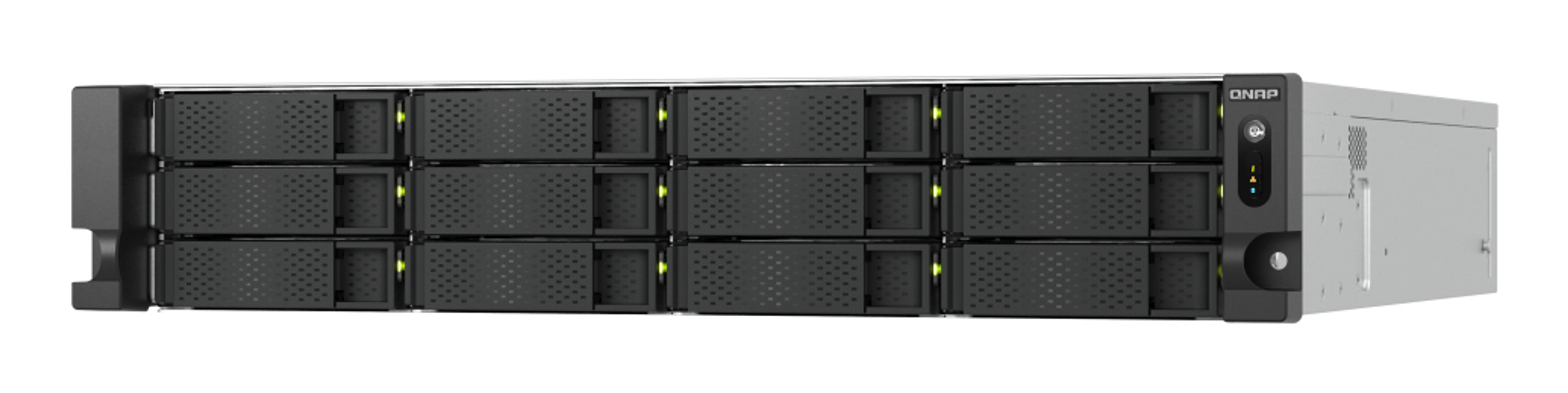 Un servidor NAS QNAP. Tiene múltiples bahías de disco con puertas negras y luces indicadoras. Carcasa plateada y negra.