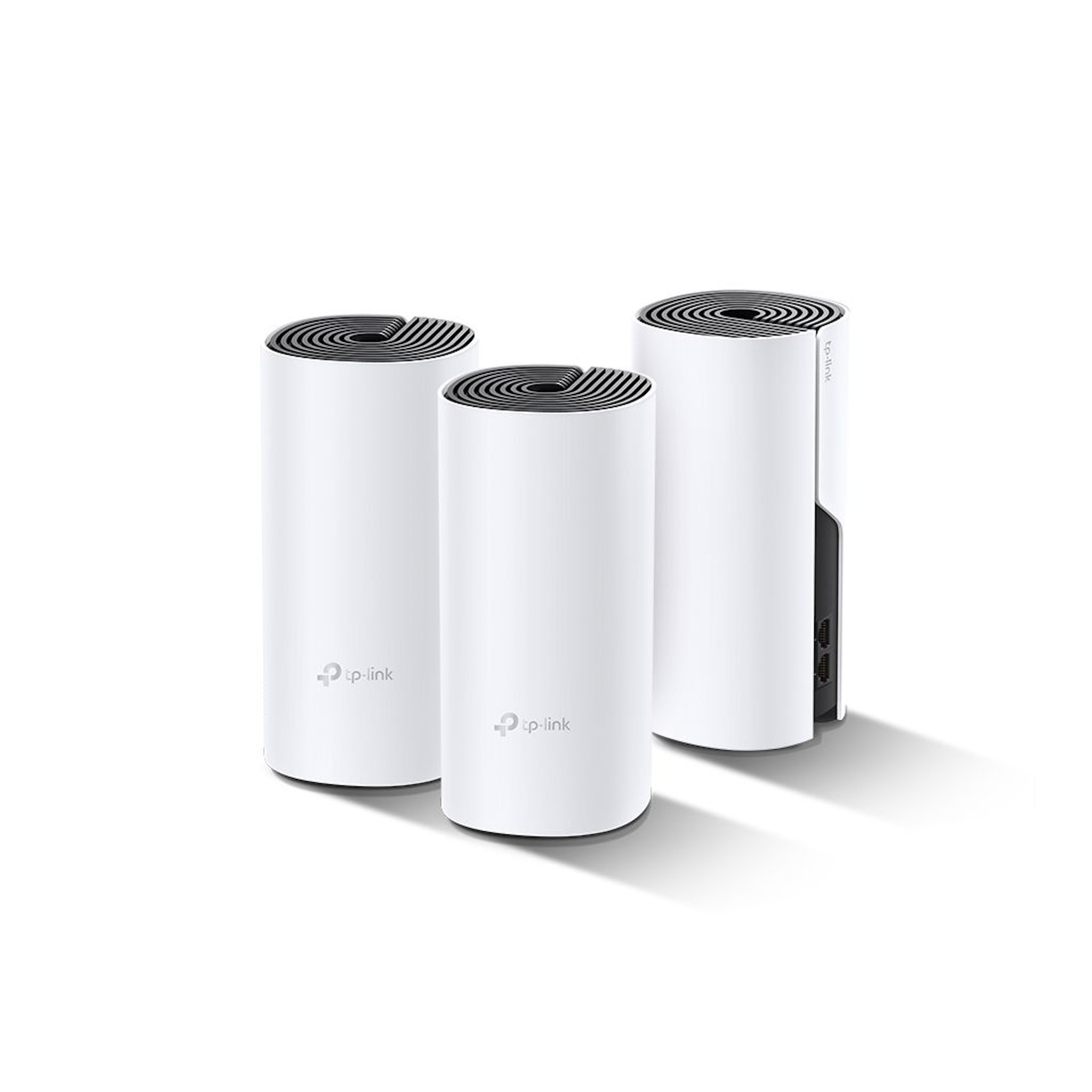 Tres extensores de malla Wi-Fi cilíndricos blancos TP-Link con tapas negras sobre fondo blanco. Sombras visibles.